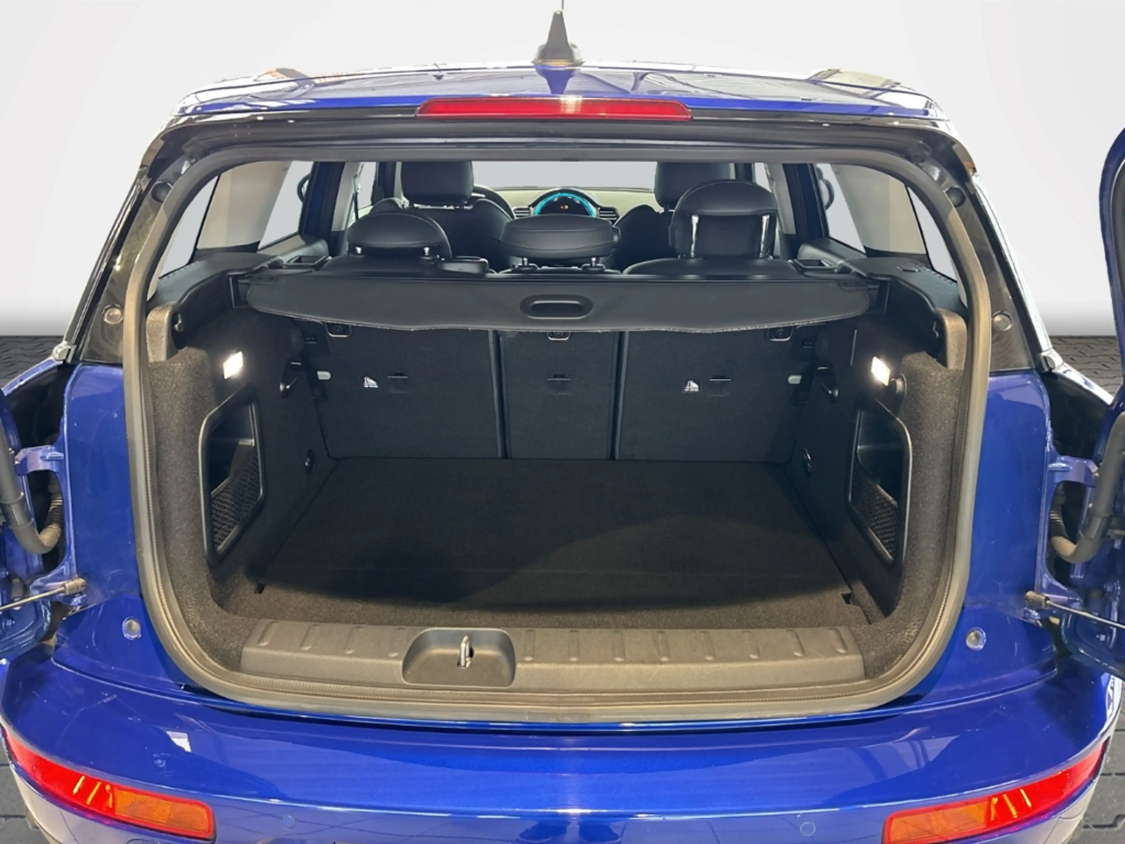 MINI Cooper D Clubman Navi Rückfahrkamera LED Tempomat KeylessGo Fahrerp — photo 11
