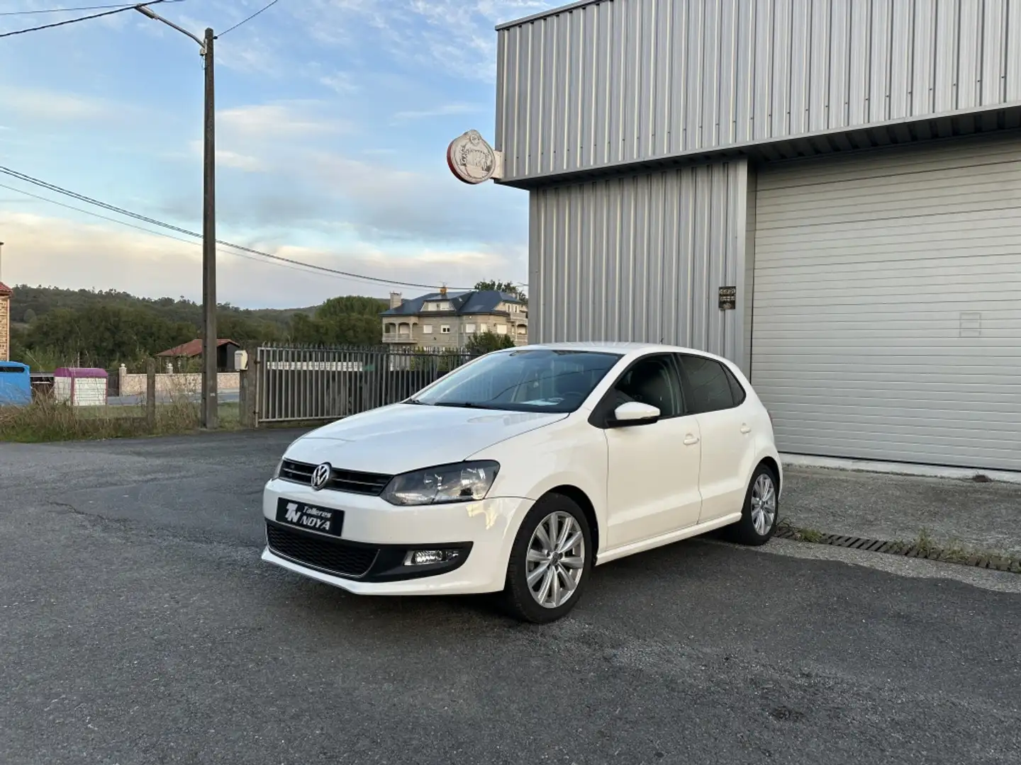 Volkswagen Polo 1.6TDI Sport 90 Blanco - 1