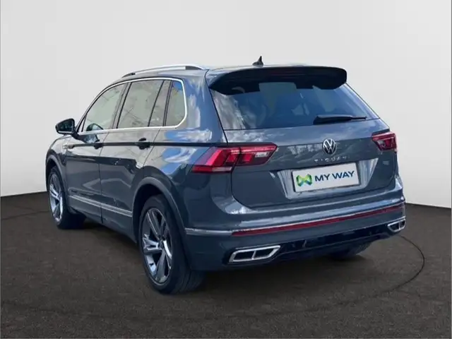 Volkswagen Tiguan view 3
