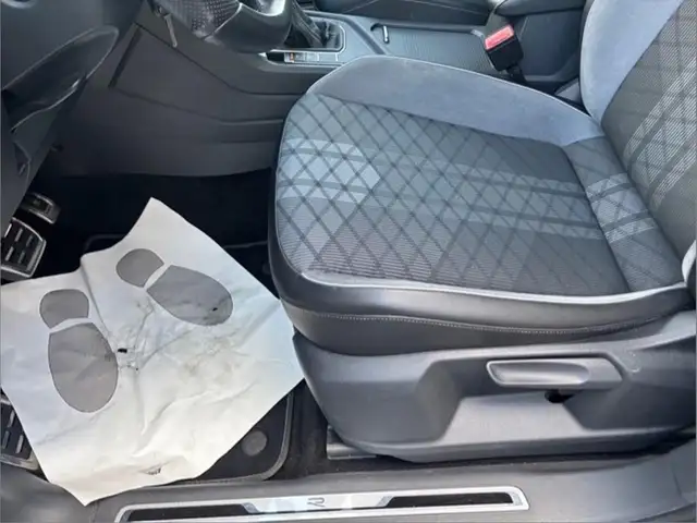 Volkswagen Tiguan view 8