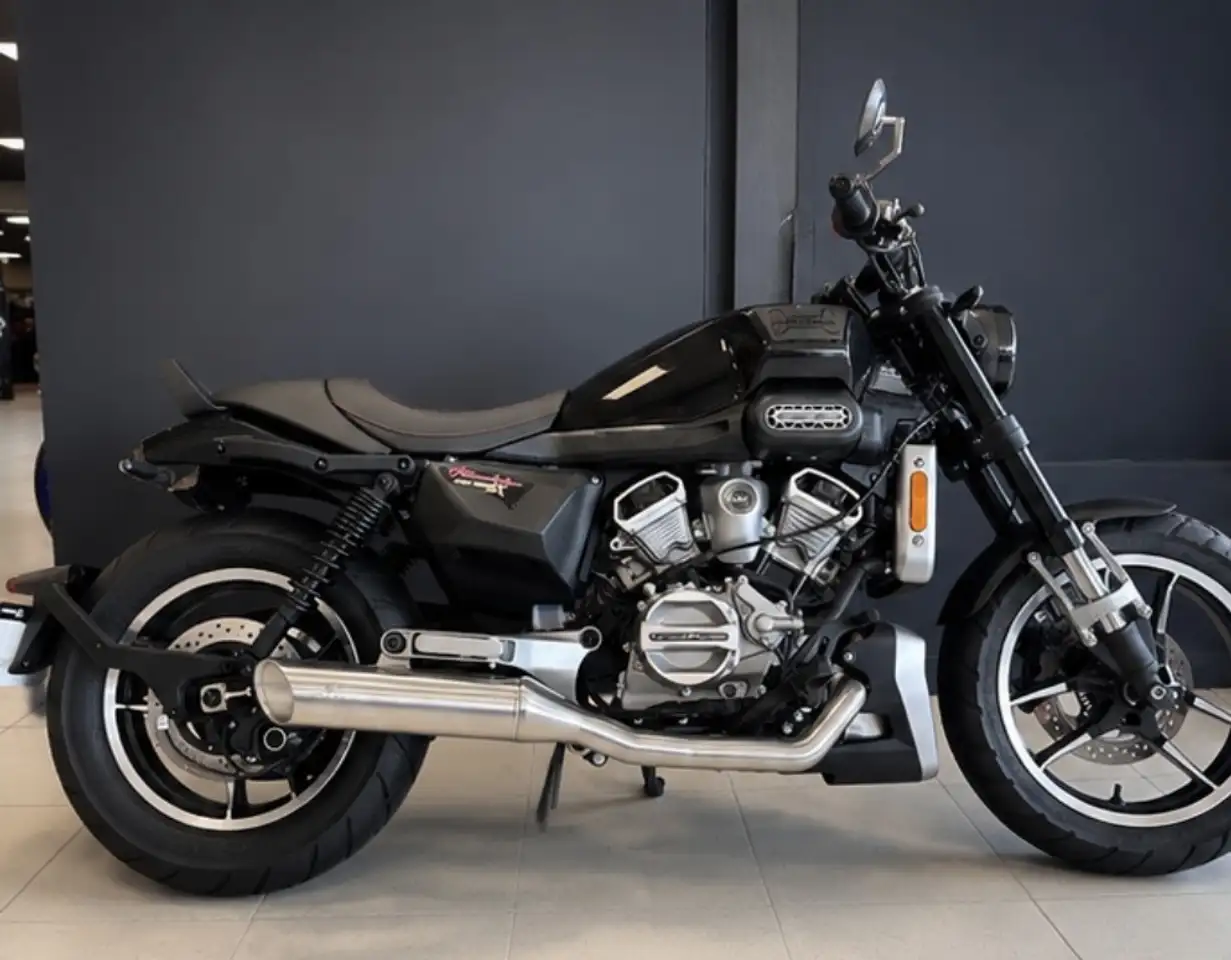 Hyosung GV 125
