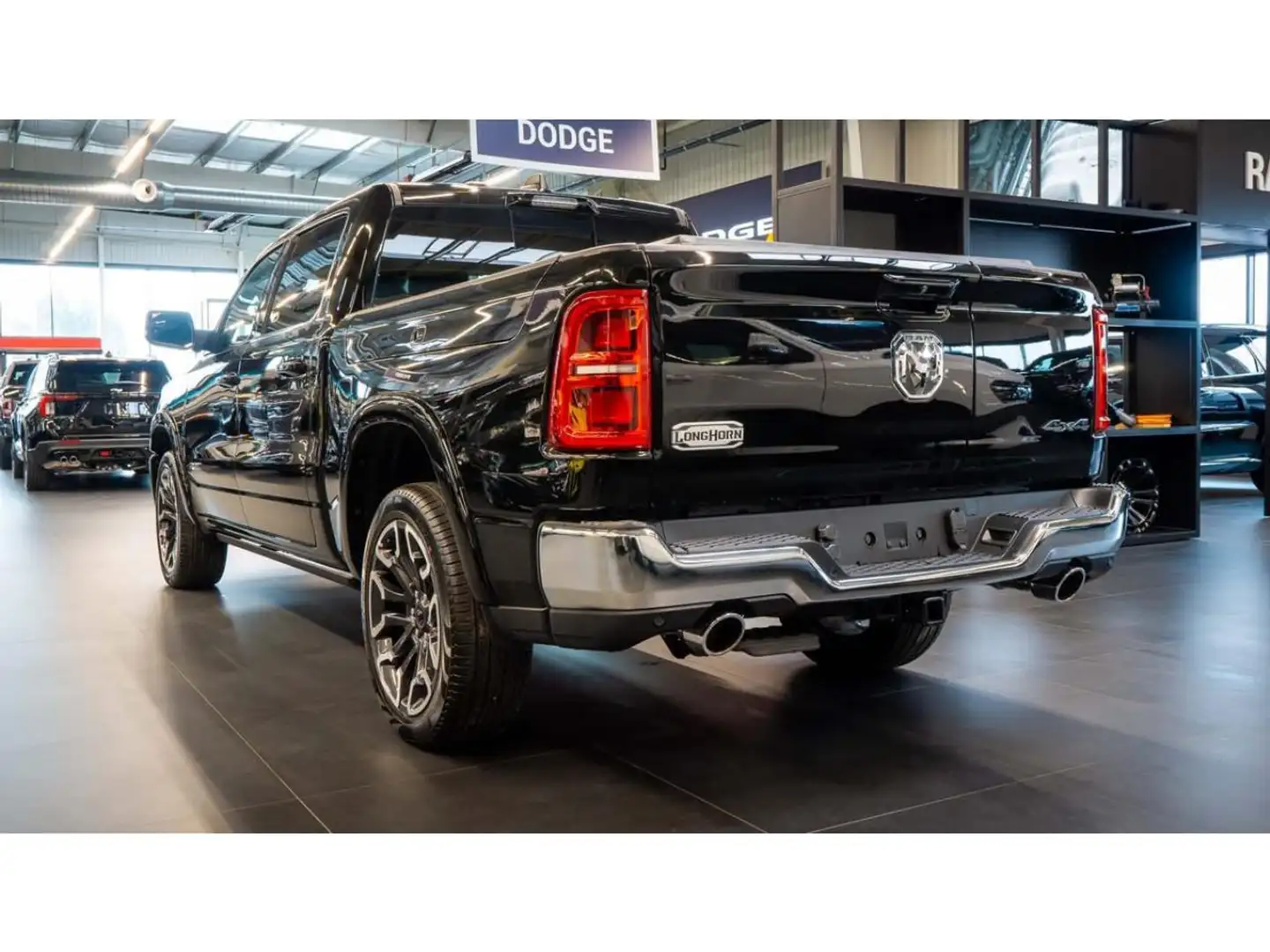 Dodge RAM 1500 CREW LONGHORN RAMBOX HAYON MULTI 2025 Noir - 2