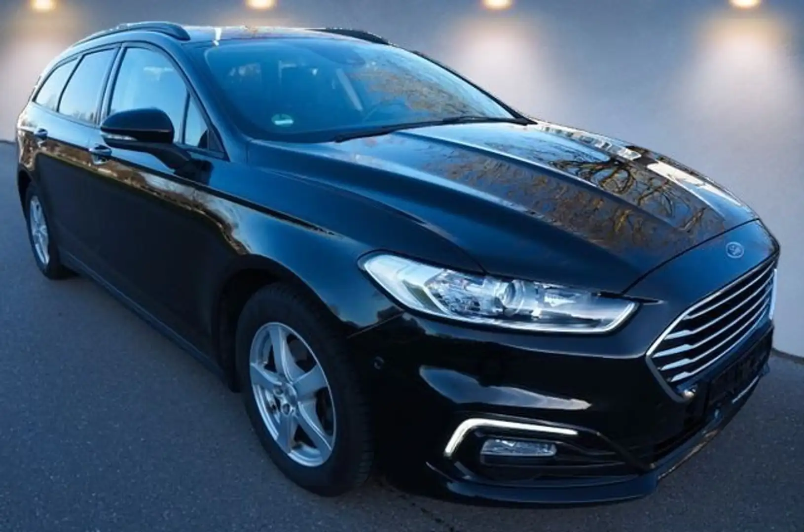 Ford Mondeo 2,0 BUSINESS**8G**NAVI=LED=NOT=SPUR=SHZ=E6 Schwarz - 2