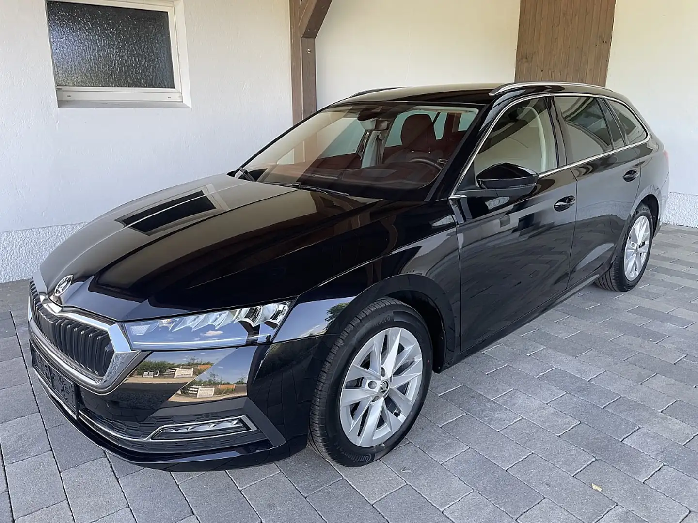 Skoda Octavia Combi 2,0 TDI Style DSG-LED-NAVI-HEAD UP-MEMORY... Schwarz - 2