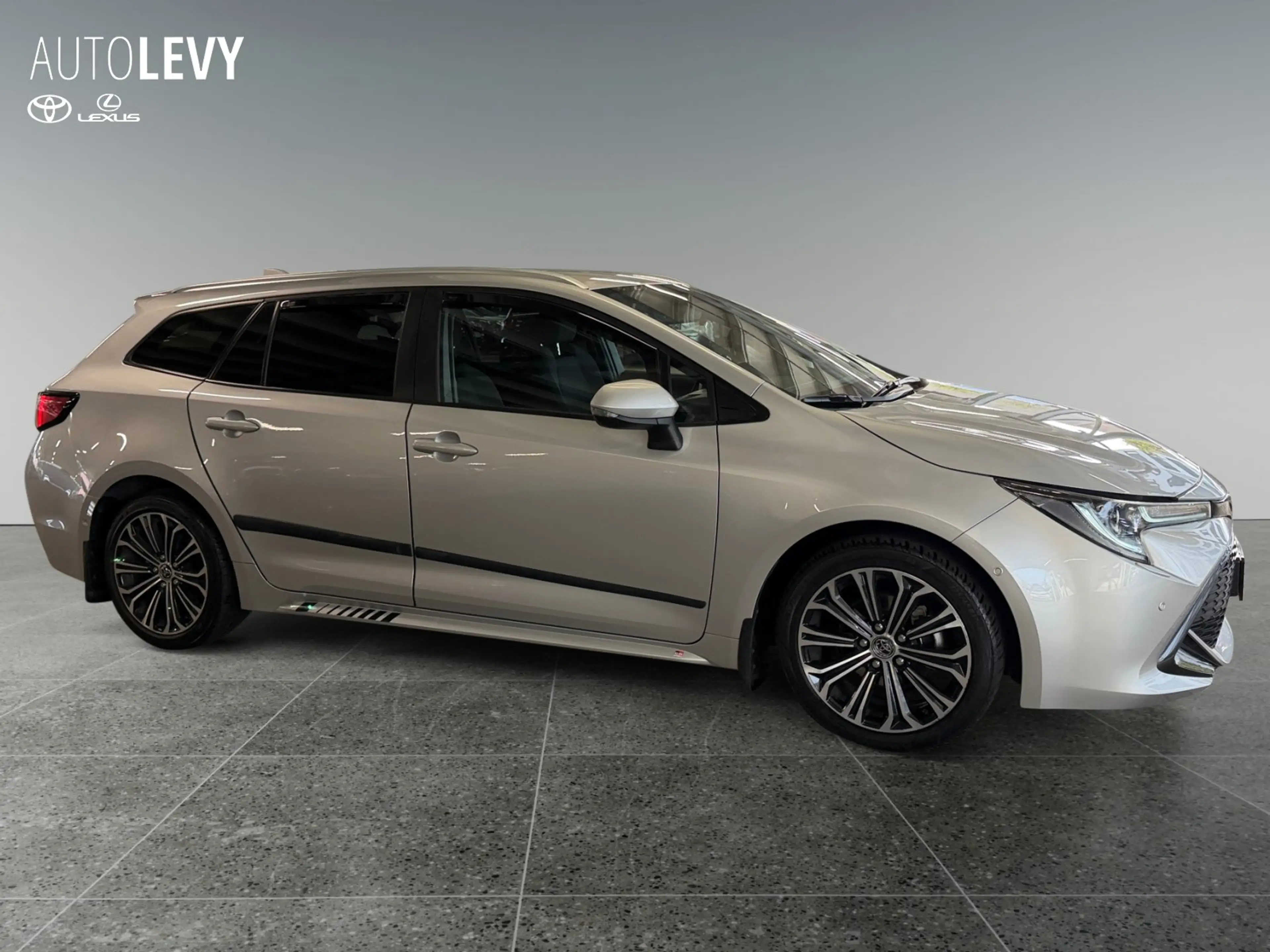 Toyota Corolla TS 1.2 Schalter Benziner AHK+Kam+PDC+SHZ — photo 7
