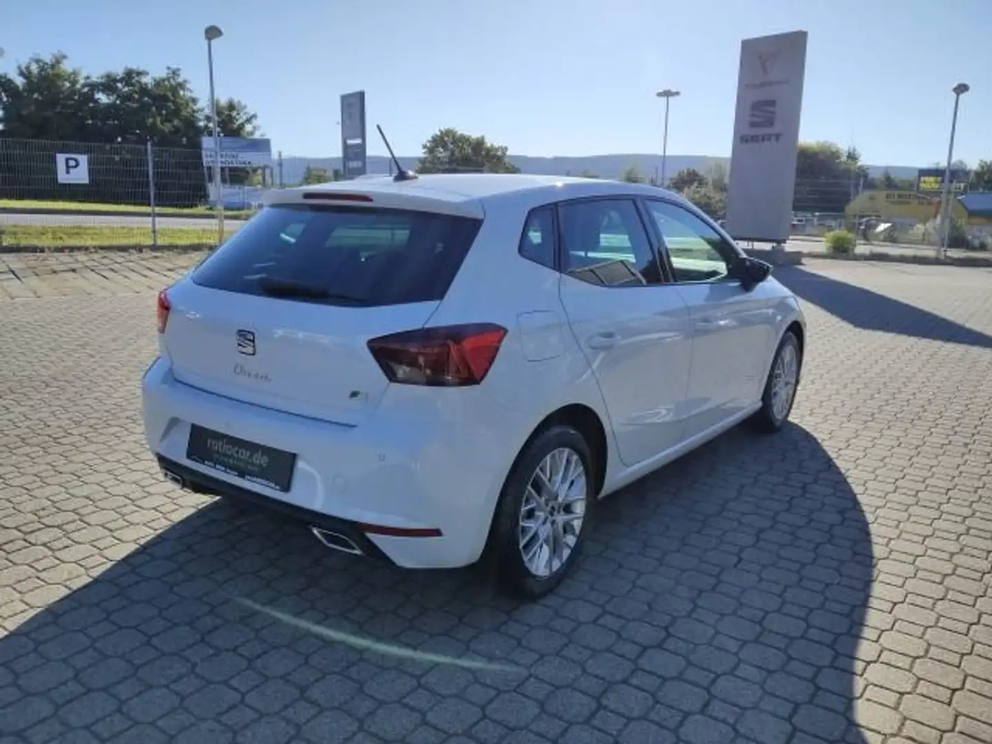 SEAT Ibiza IBIZA FR 1.0 TSI NAVI SITZHEIZ. KAMERA EINPARKH. Weiß - 2
