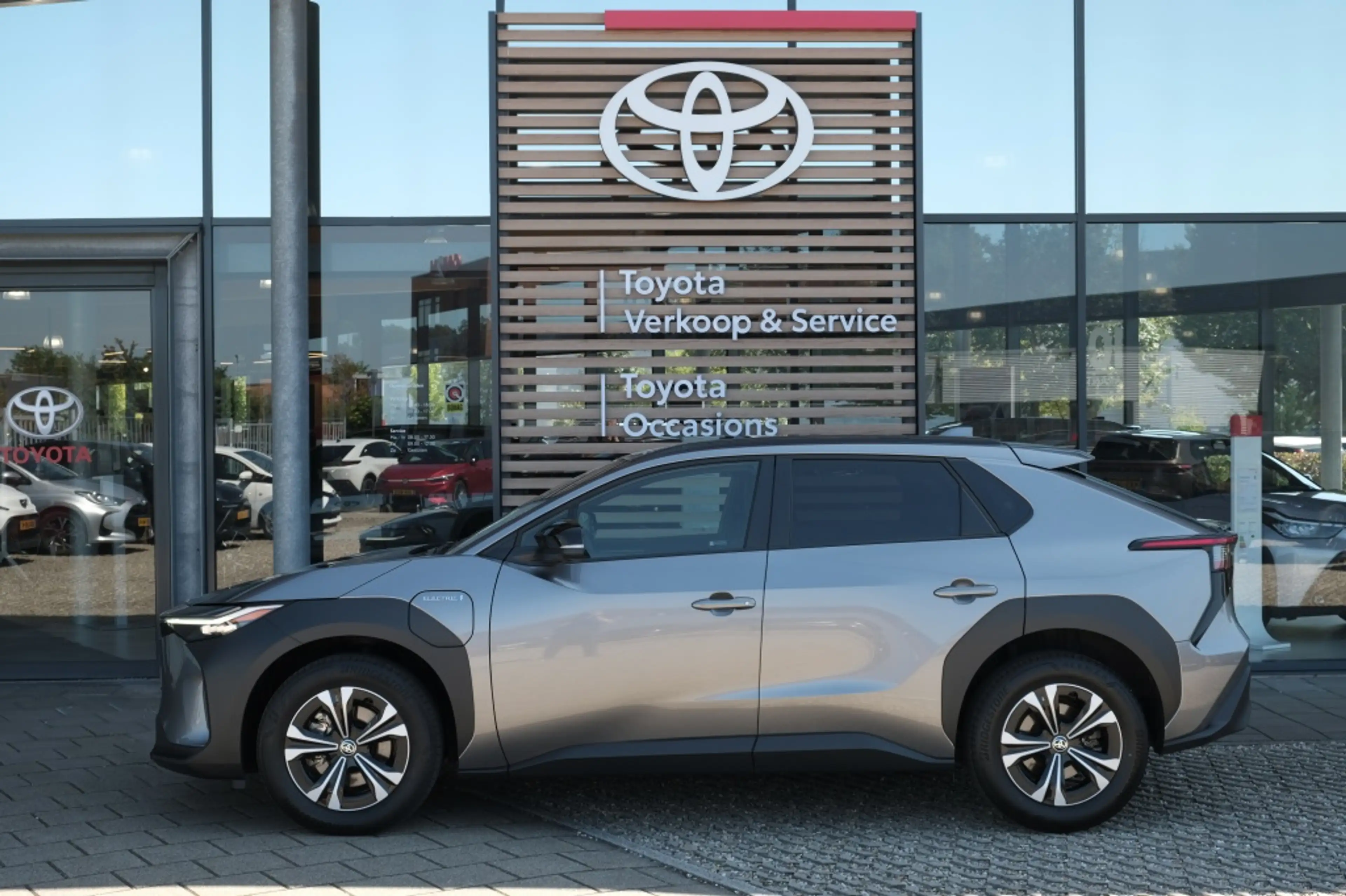 Toyota bZ4X Business Plus 71 kWh Automaat | LED Matrix koplamp — photo 9