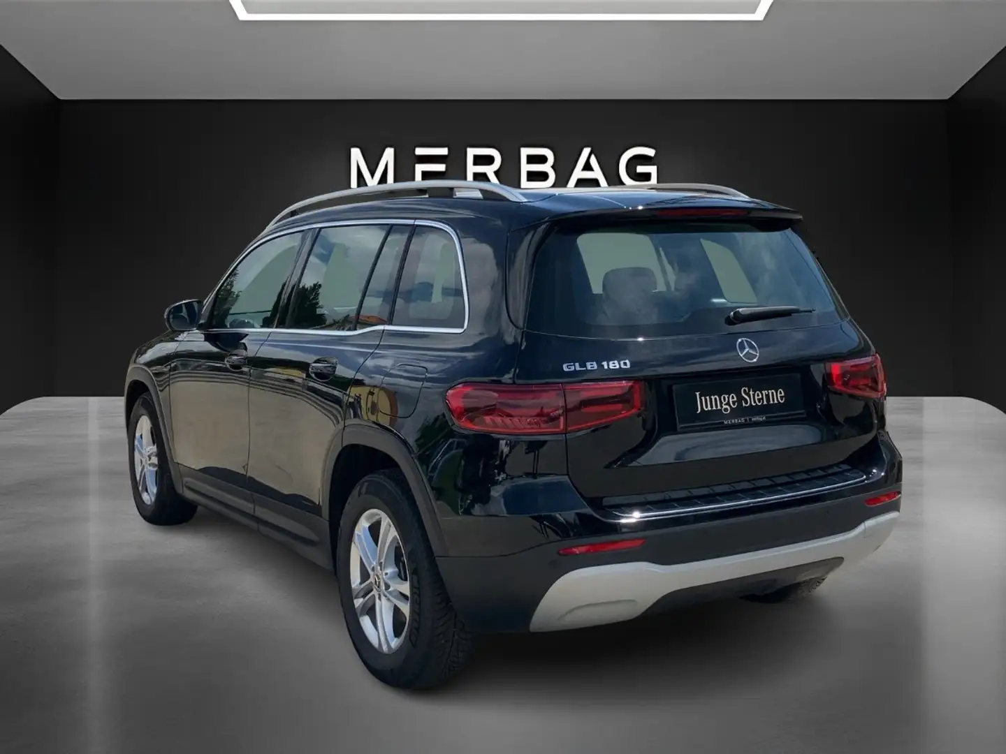 Mercedes-Benz GLB 180 Österreich-Edition Schwarz - 2