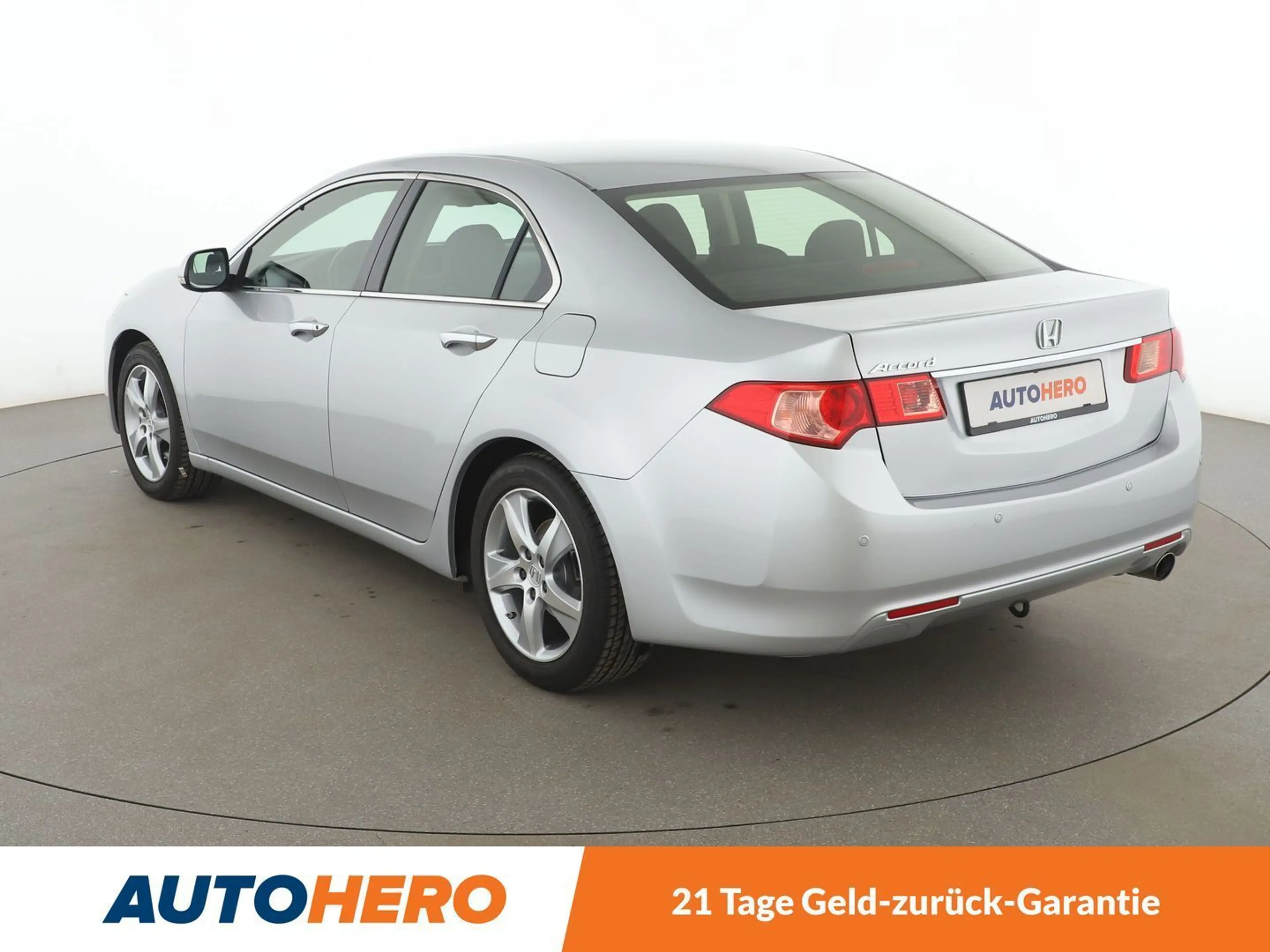 Honda Accord 2.0 Lifestyle*XENON*TEMPO*PDC*SHZ* — photo 4