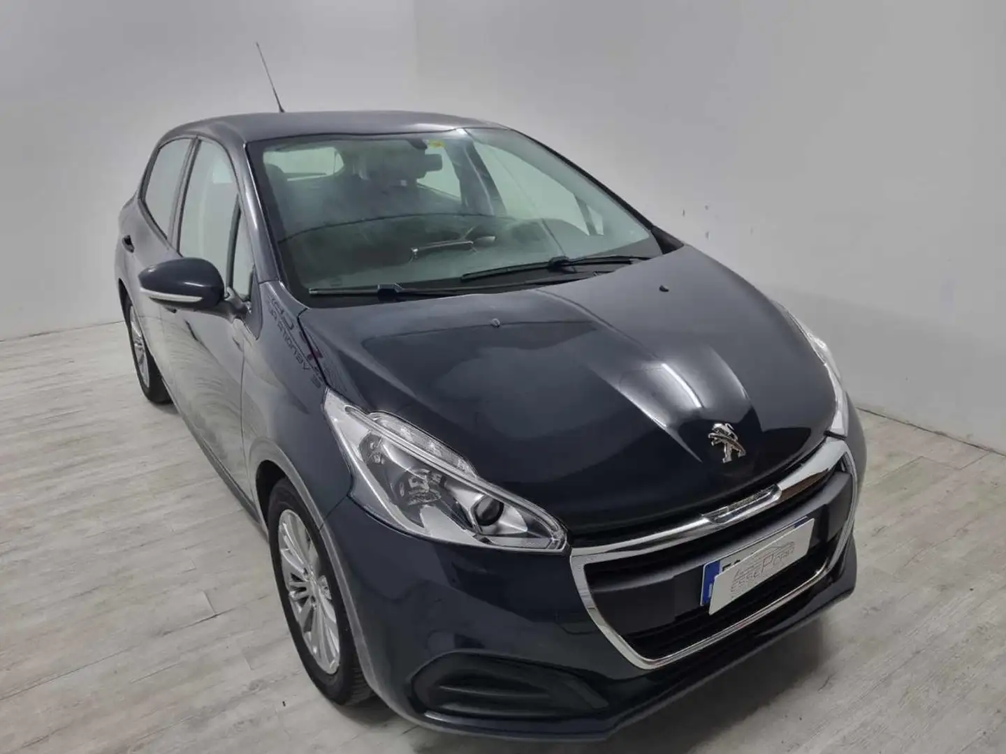 Peugeot 208 PureTech 82 Stop&Start 5 porte Allure Grigio - 2