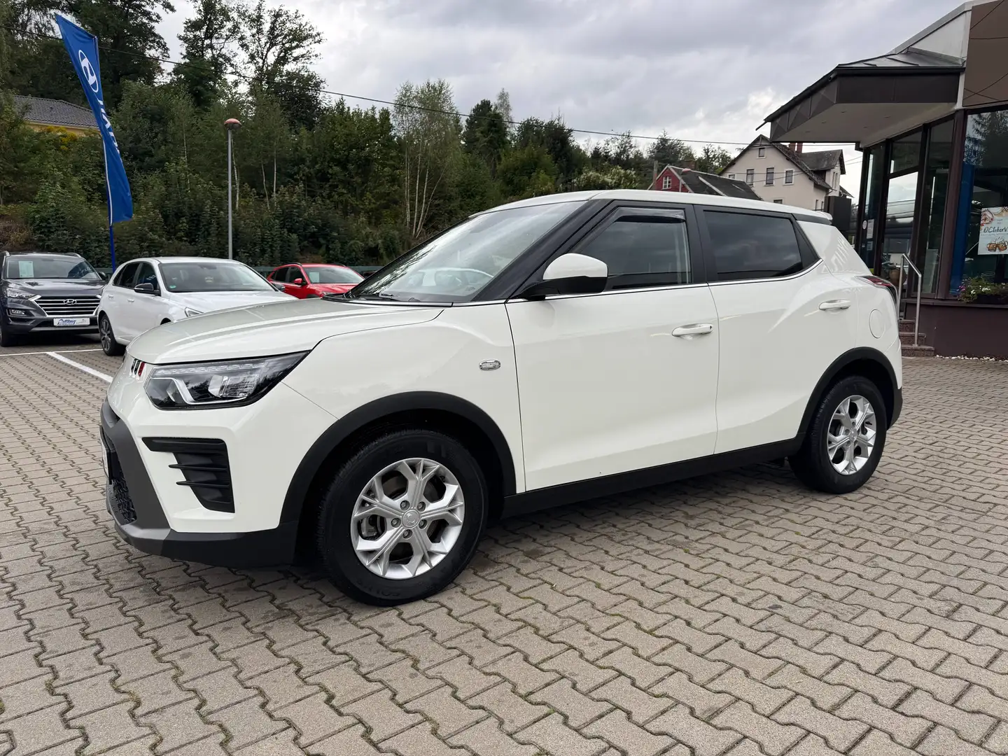 SsangYong Tivoli Tivoli 1.5 T-GDi 2WD Weiß - 2