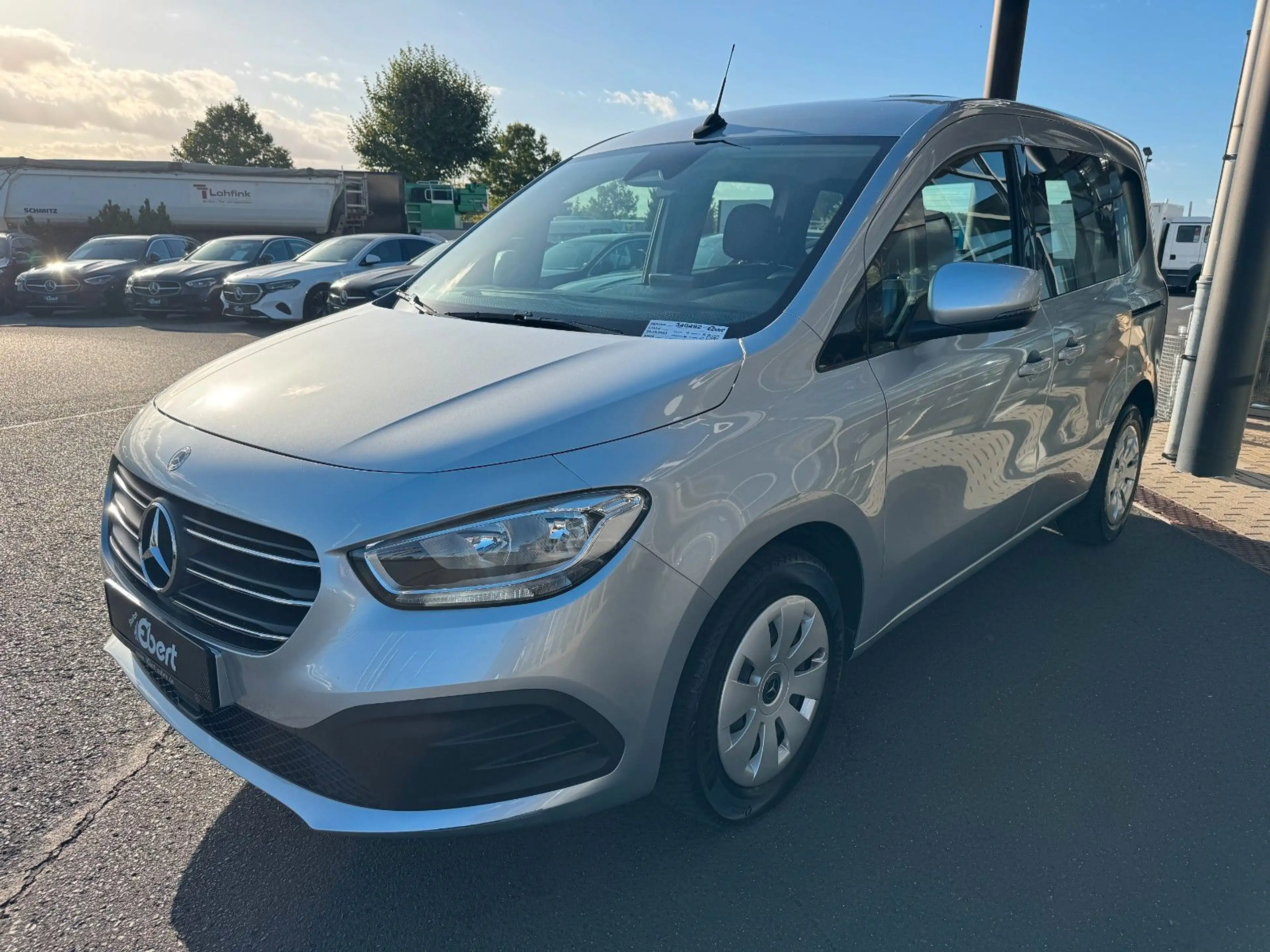 Mercedes-Benz T-Class T 180 d MBUX Tempomat — photo 2
