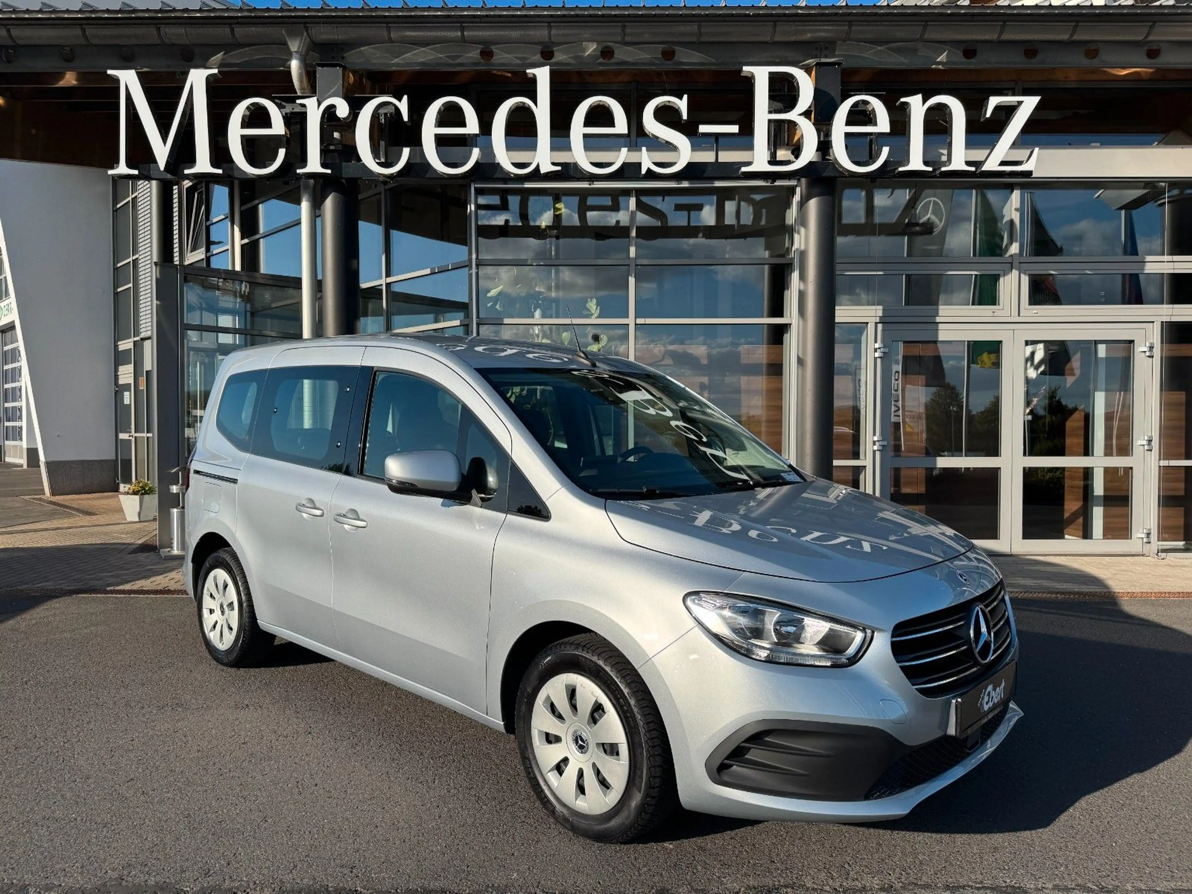 Mercedes-Benz T-Class T 180 d MBUX Tempomat