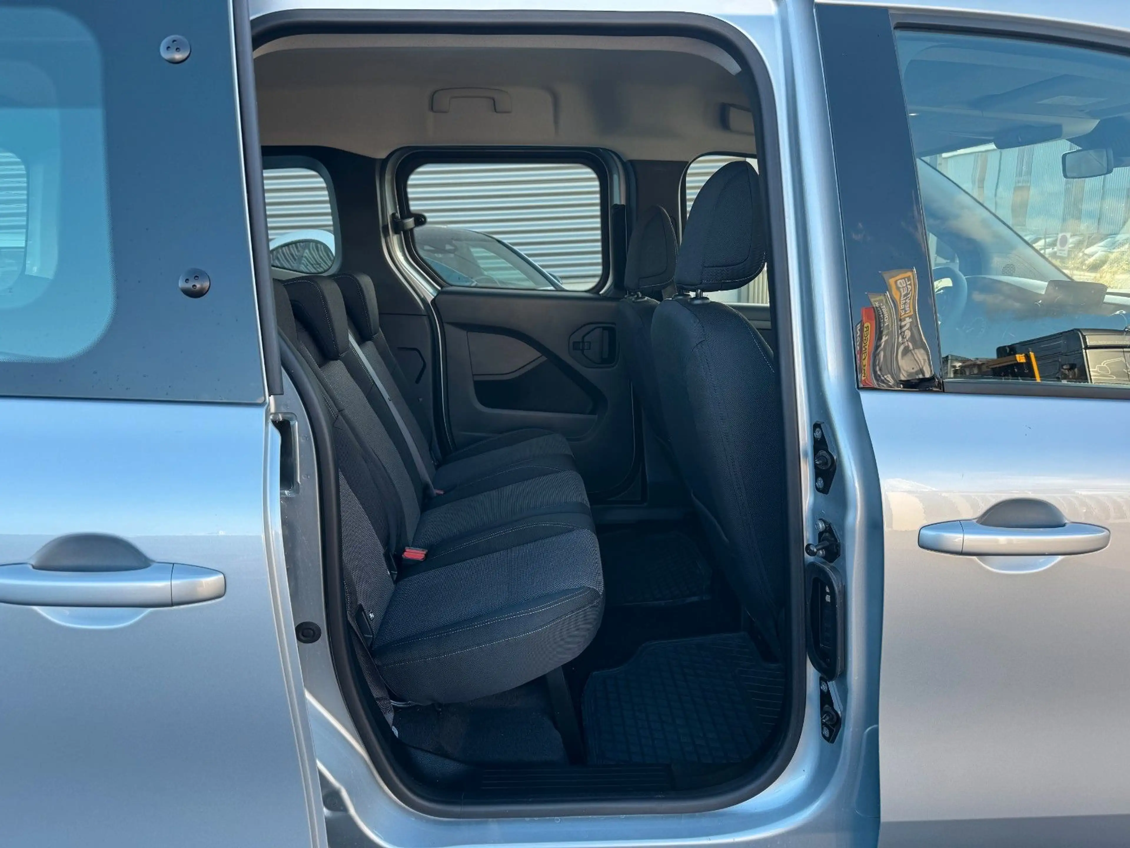 Mercedes-Benz T-Class T 180 d MBUX Tempomat — photo 8