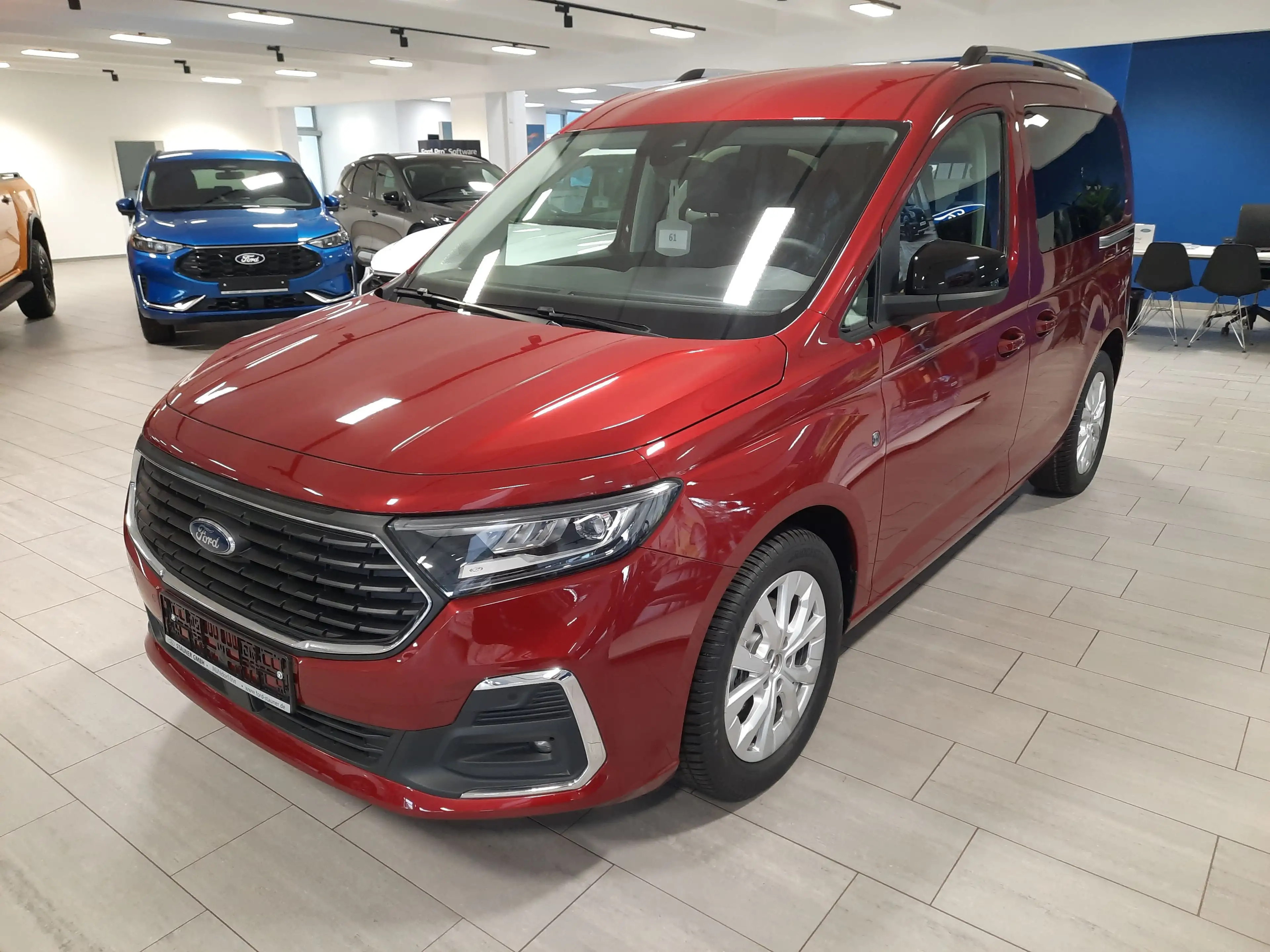 Ford Tourneo Connect 2.0l L1 Titanium Isofix 2,99% Fin — photo 2