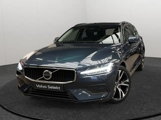 Volvo V60 B4 Core / Essence 2026