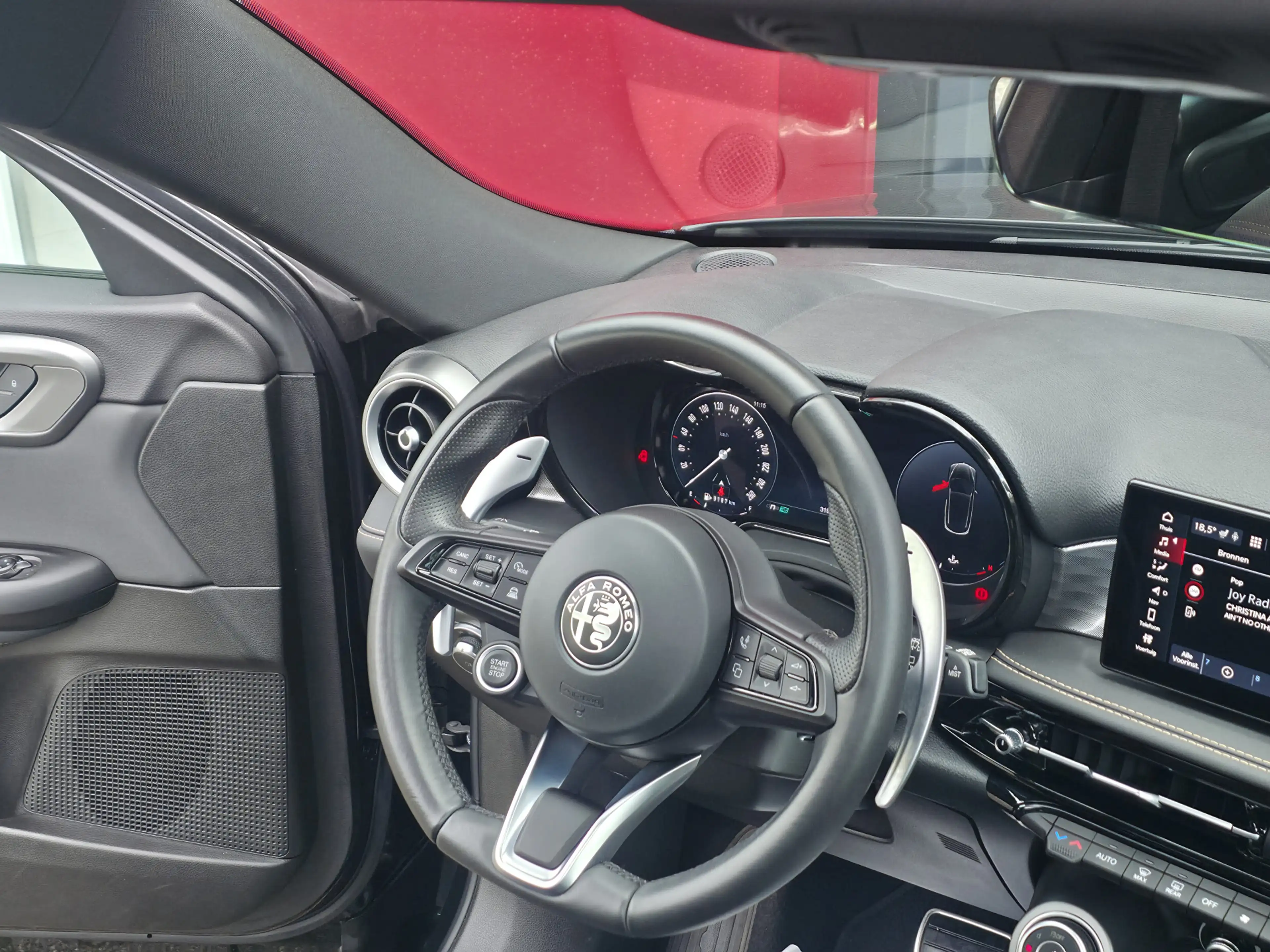 Alfa Romeo Tonale 1.5T Hybrid Veloce | Panorama-Dak — photo 24