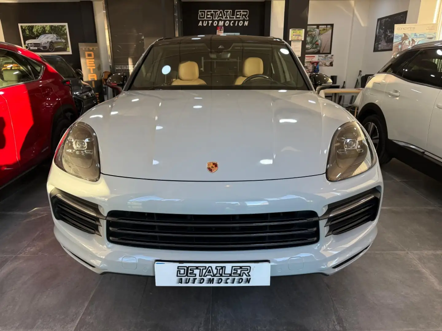 Porsche Cayenne E-Hybrid Aut. Gris - 2