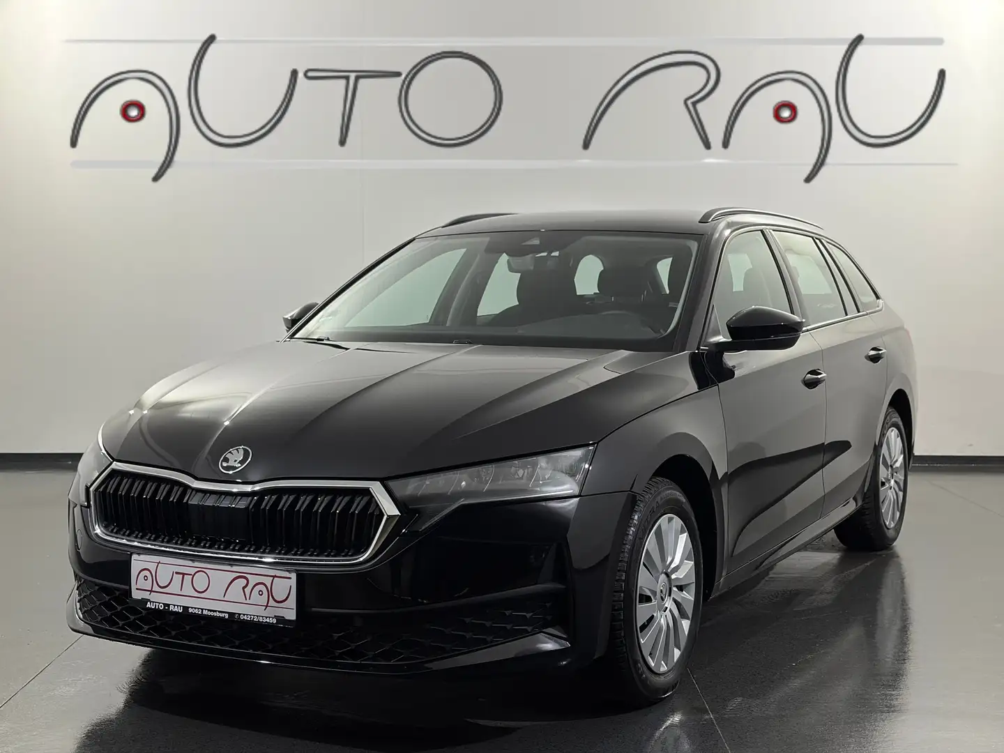 Skoda Octavia Com. 2.0 TDI Essence *LED*APP*TEMP* Schwarz - 1