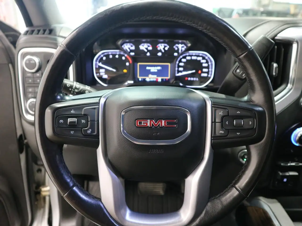 GMC Sierra 1500 photo GMC Sierra 1500