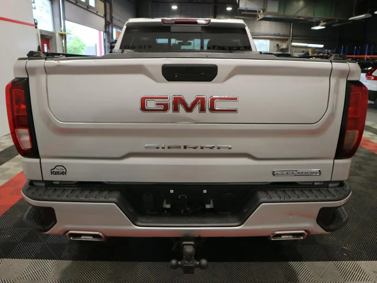 GMC Sierra 1500 photo GMC Sierra 1500
