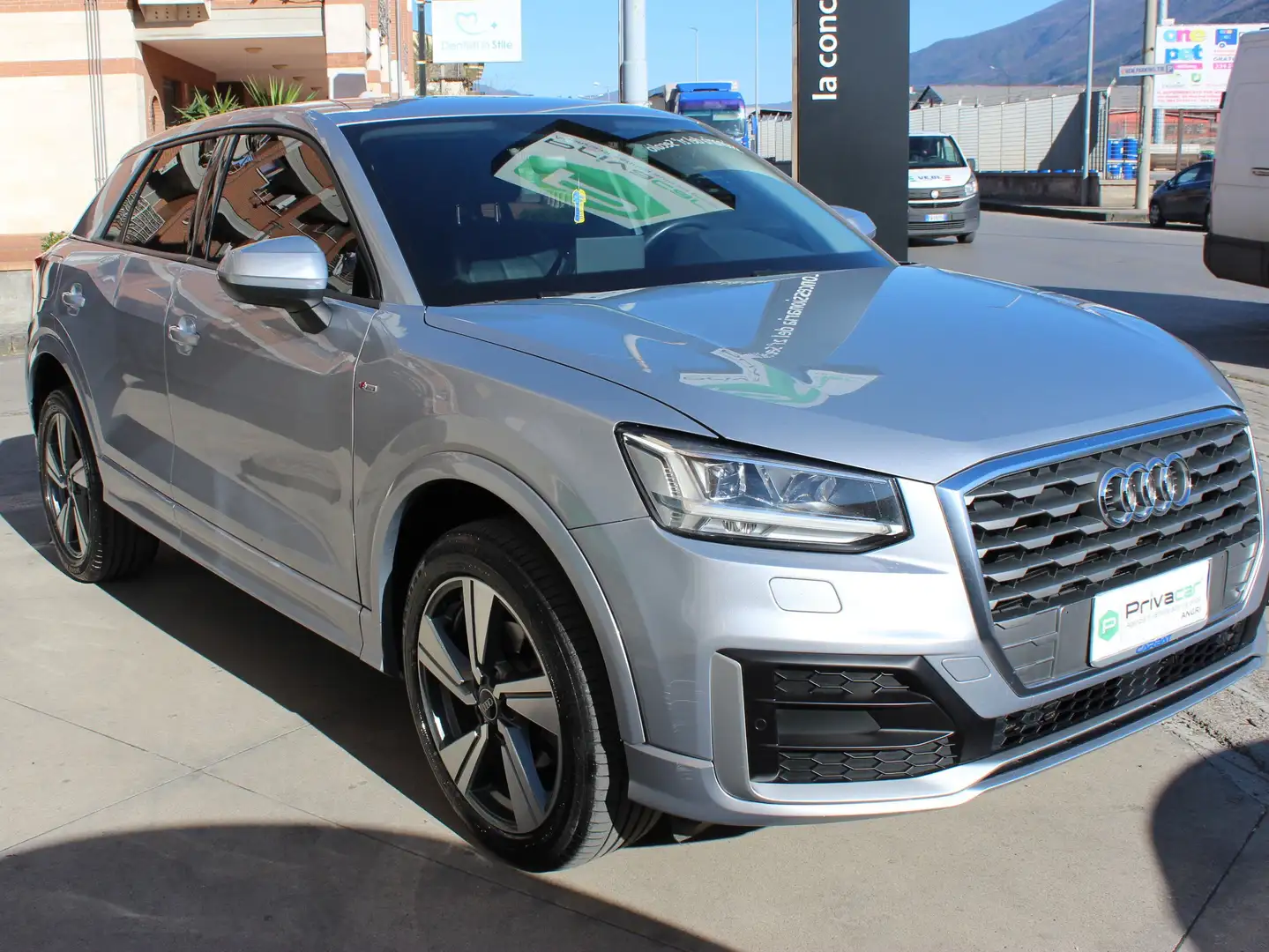 Audi Q2 2020  30 1.6 tdi Identity Black s-tronic Argento - 1