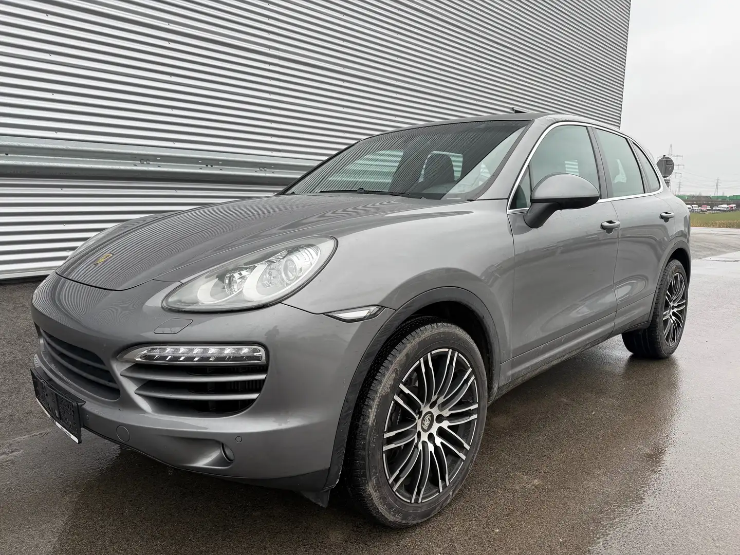 Porsche Cayenne II 3,0 Diesel Aut. ID:94 Grau - 2