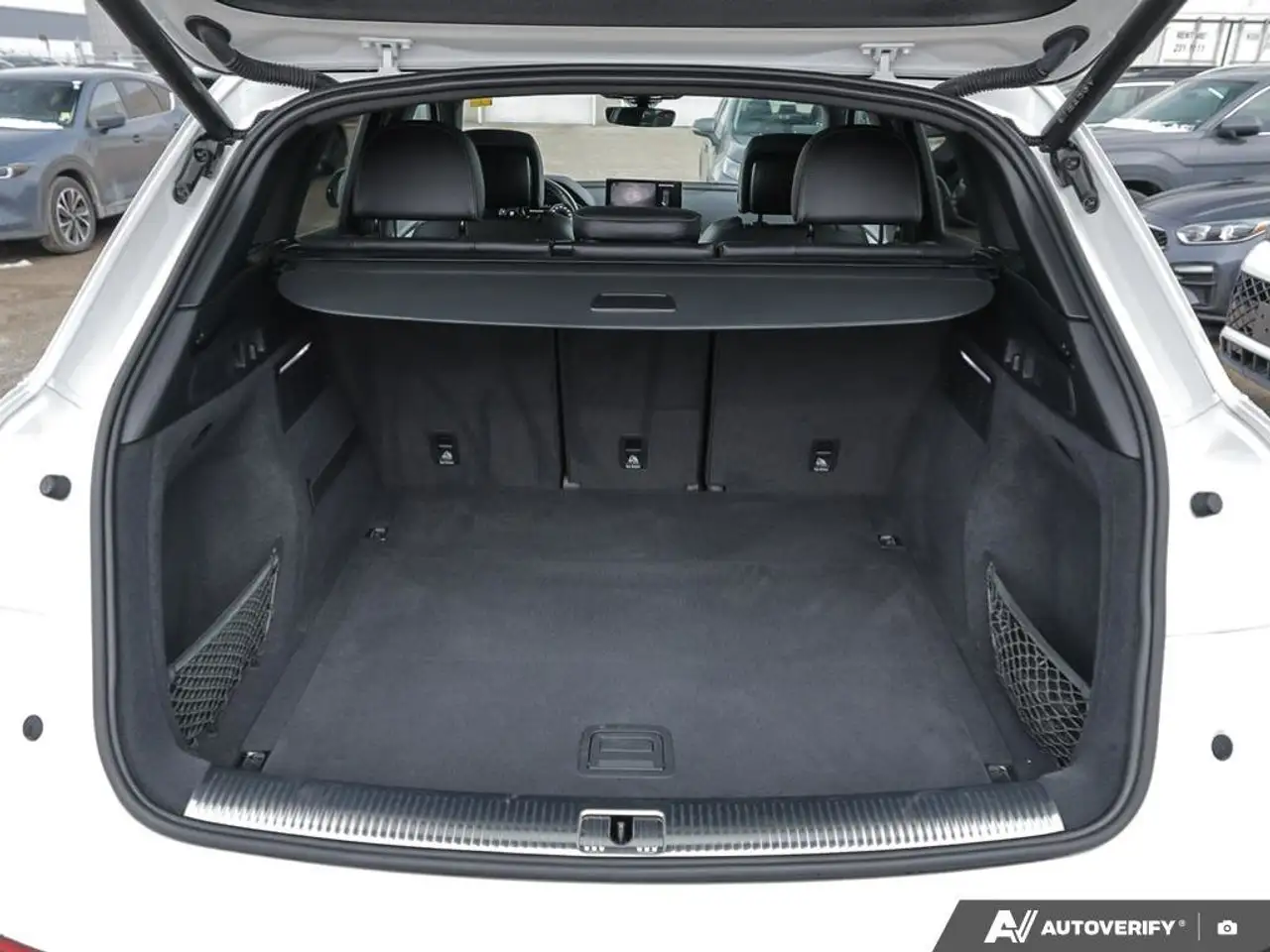 Audi Q5 снимка Audi Q5
