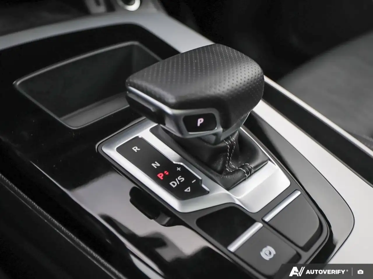 Audi Q5 снимка Audi Q5