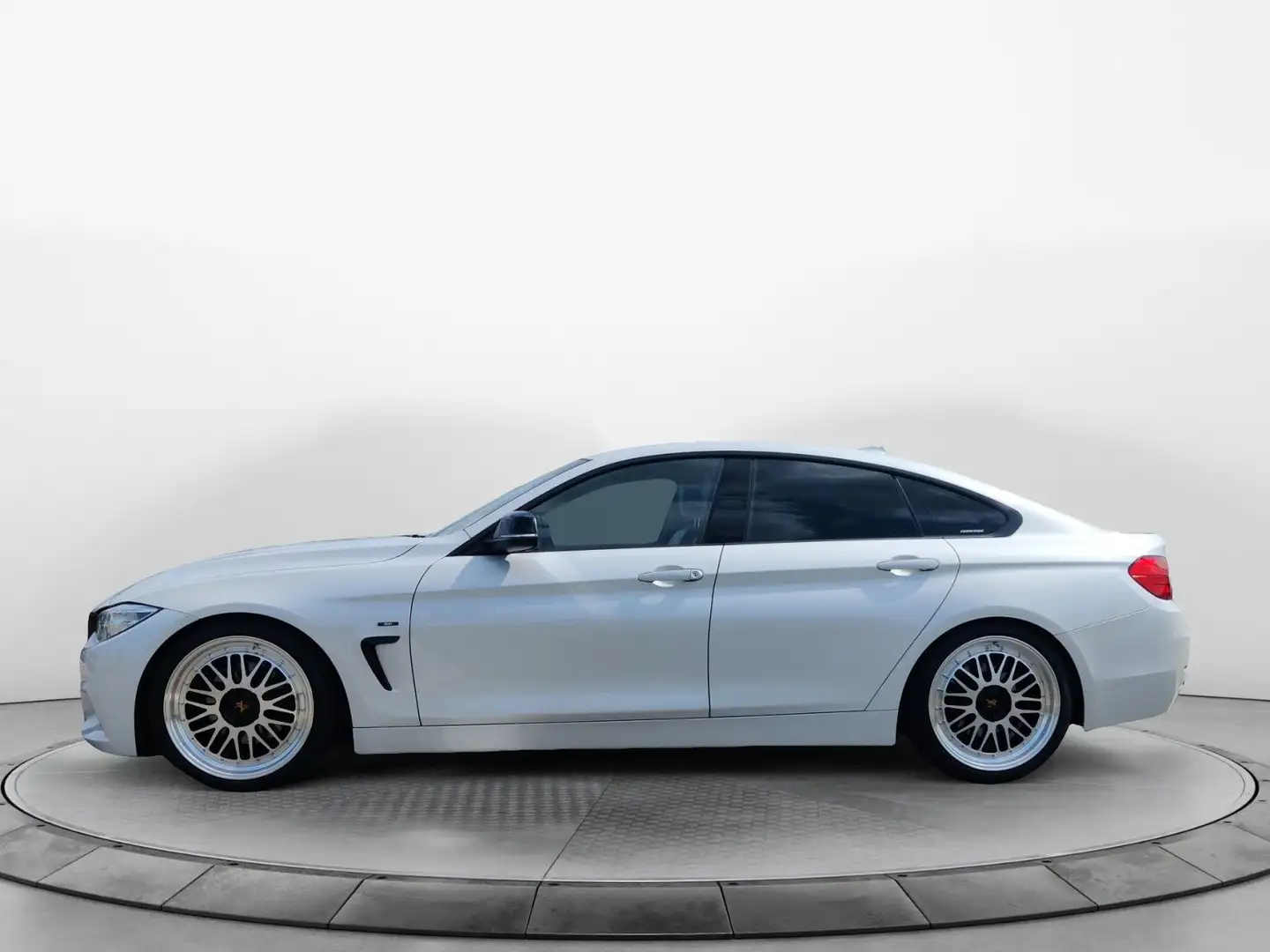 BMW 420 d xDrive Sport Line, Bi-Xenon, Navi, Sportsi Alb - 2