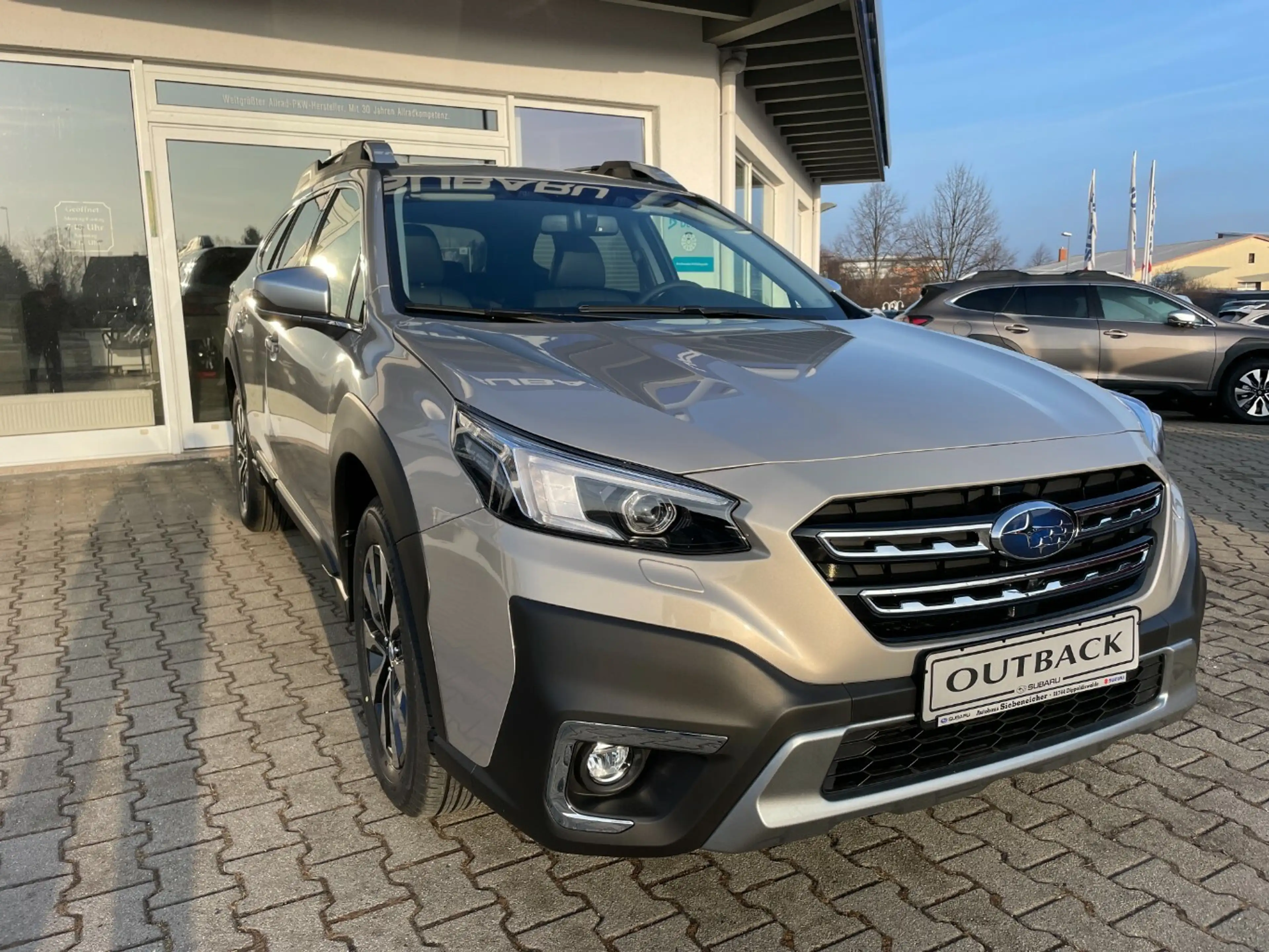 Subaru OUTBACK 2.5i Platinum*LED*DAB+*PTC*Lagewagen — photo 2