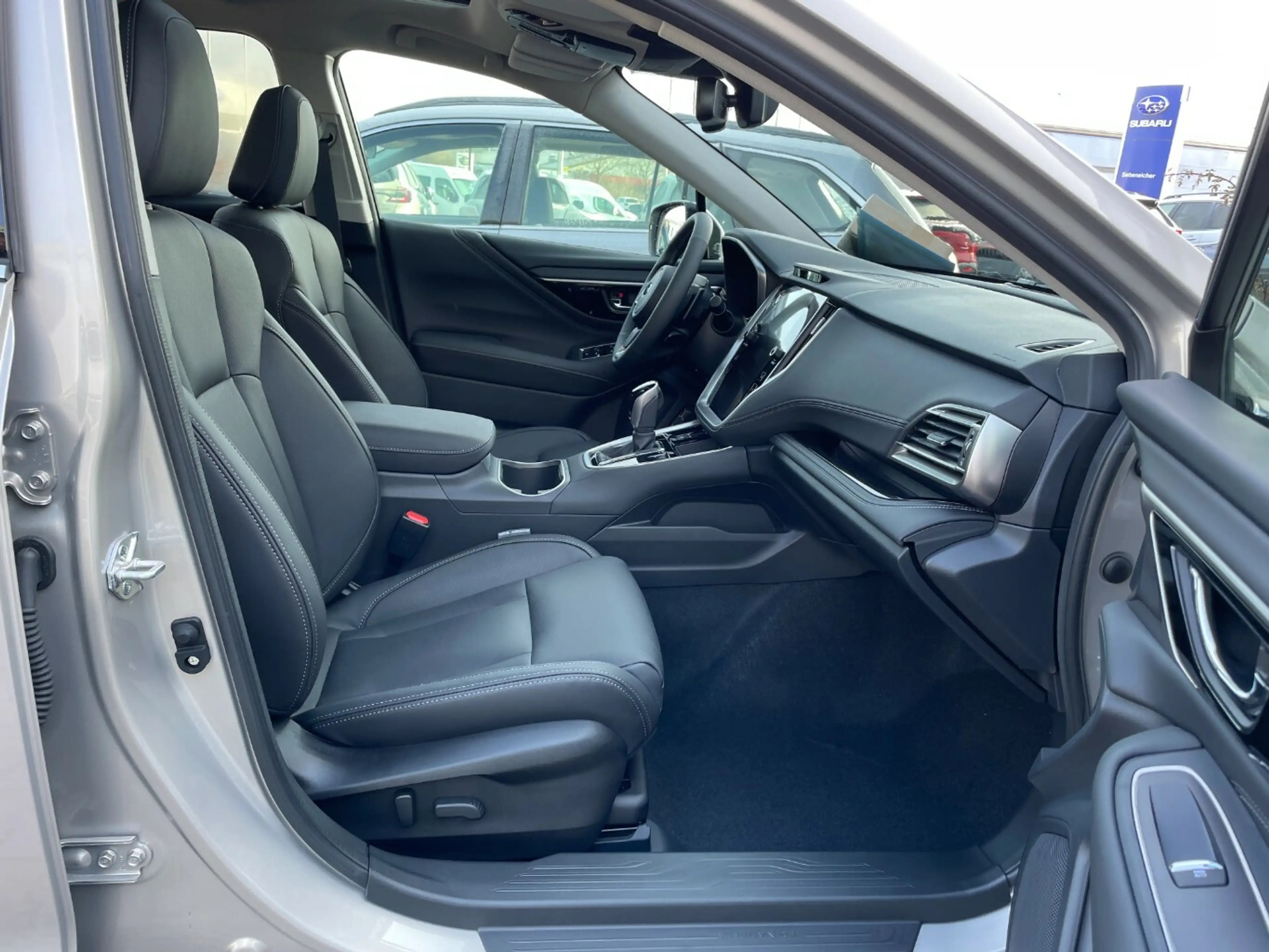 Subaru OUTBACK 2.5i Platinum*LED*DAB+*PTC*Lagewagen — photo 13