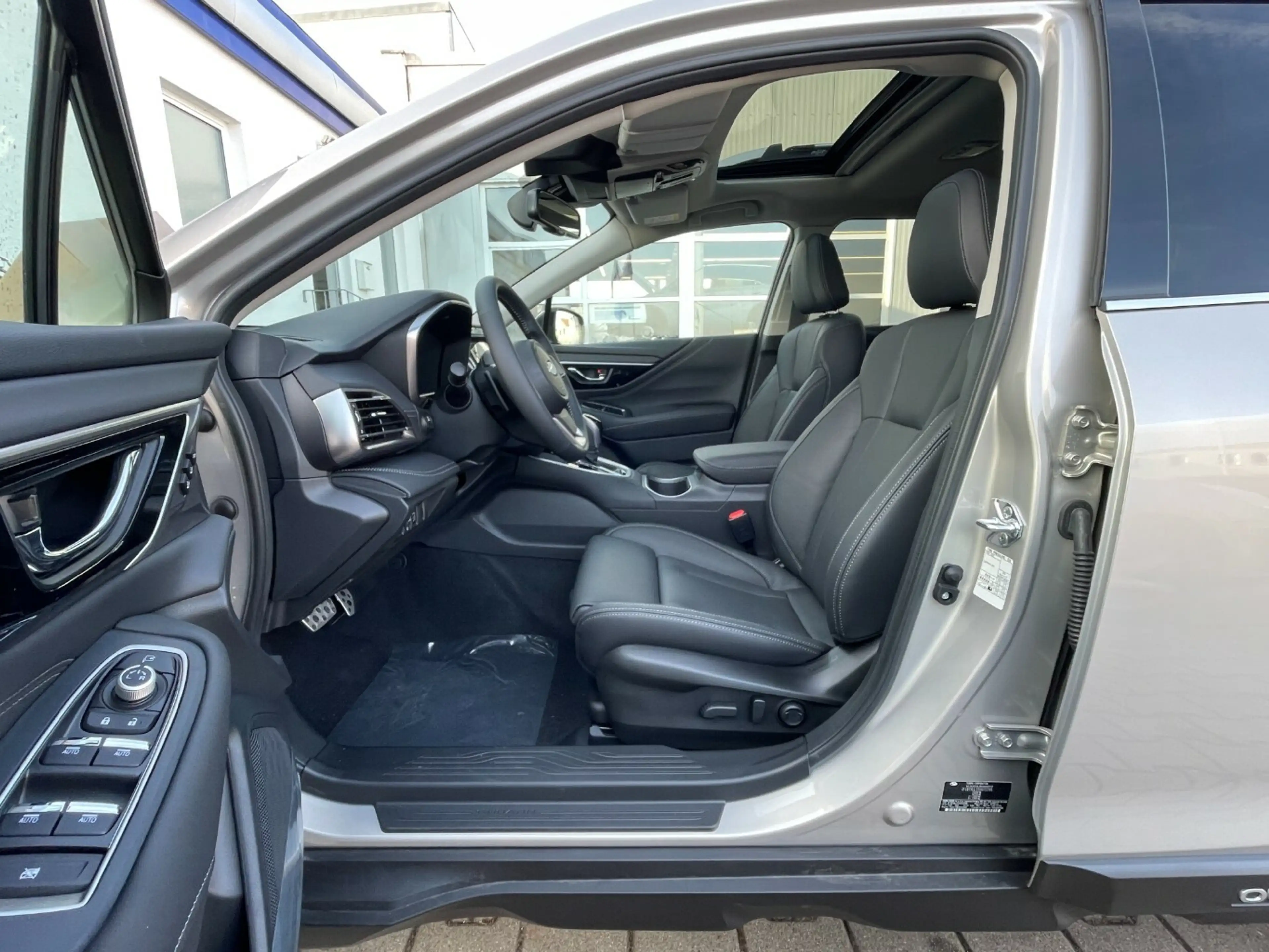 Subaru OUTBACK 2.5i Platinum*LED*DAB+*PTC*Lagewagen — photo 7