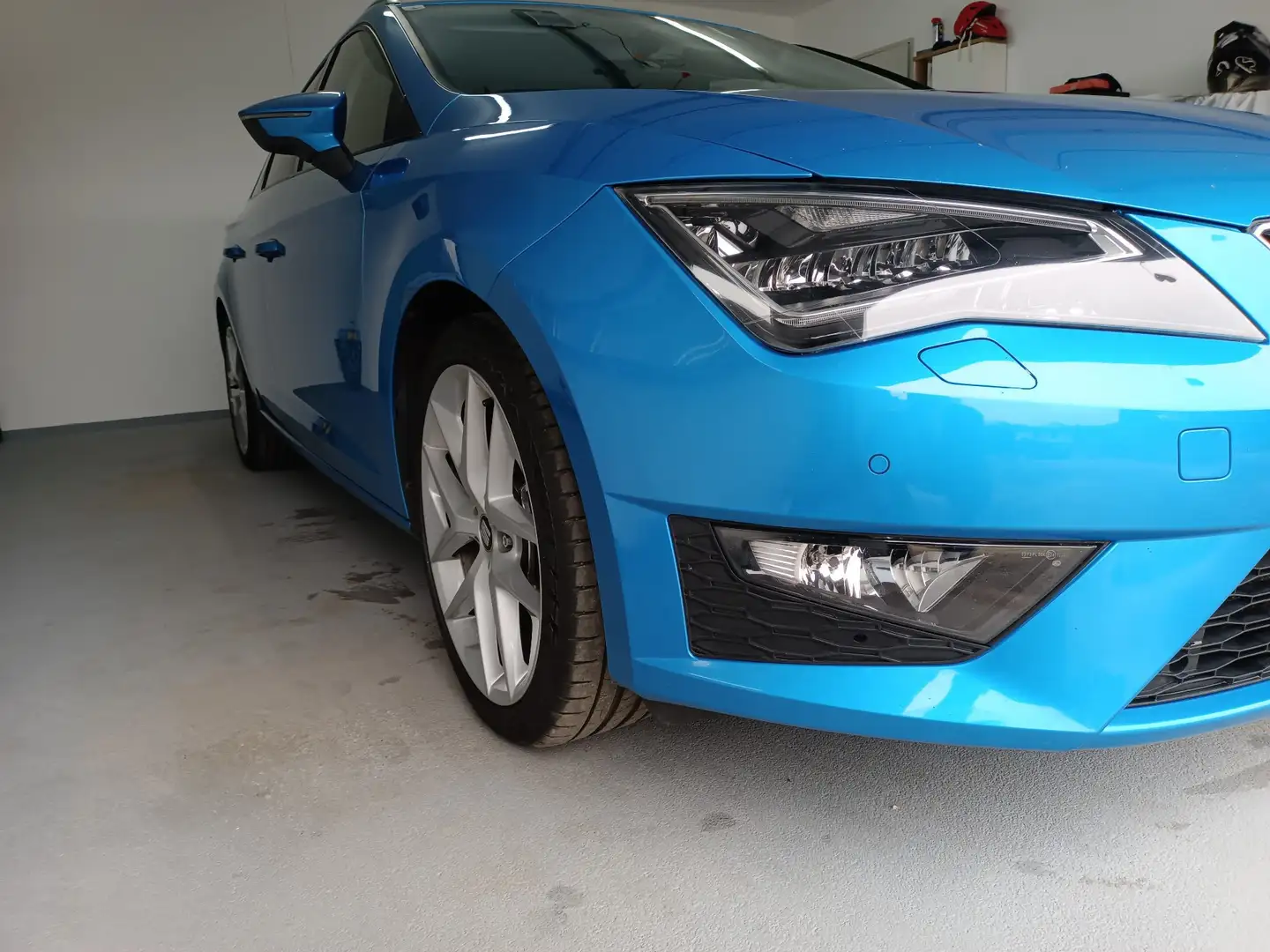 SEAT Leon ST FR 2,0 TDI CR Start-Stopp Blau - 1