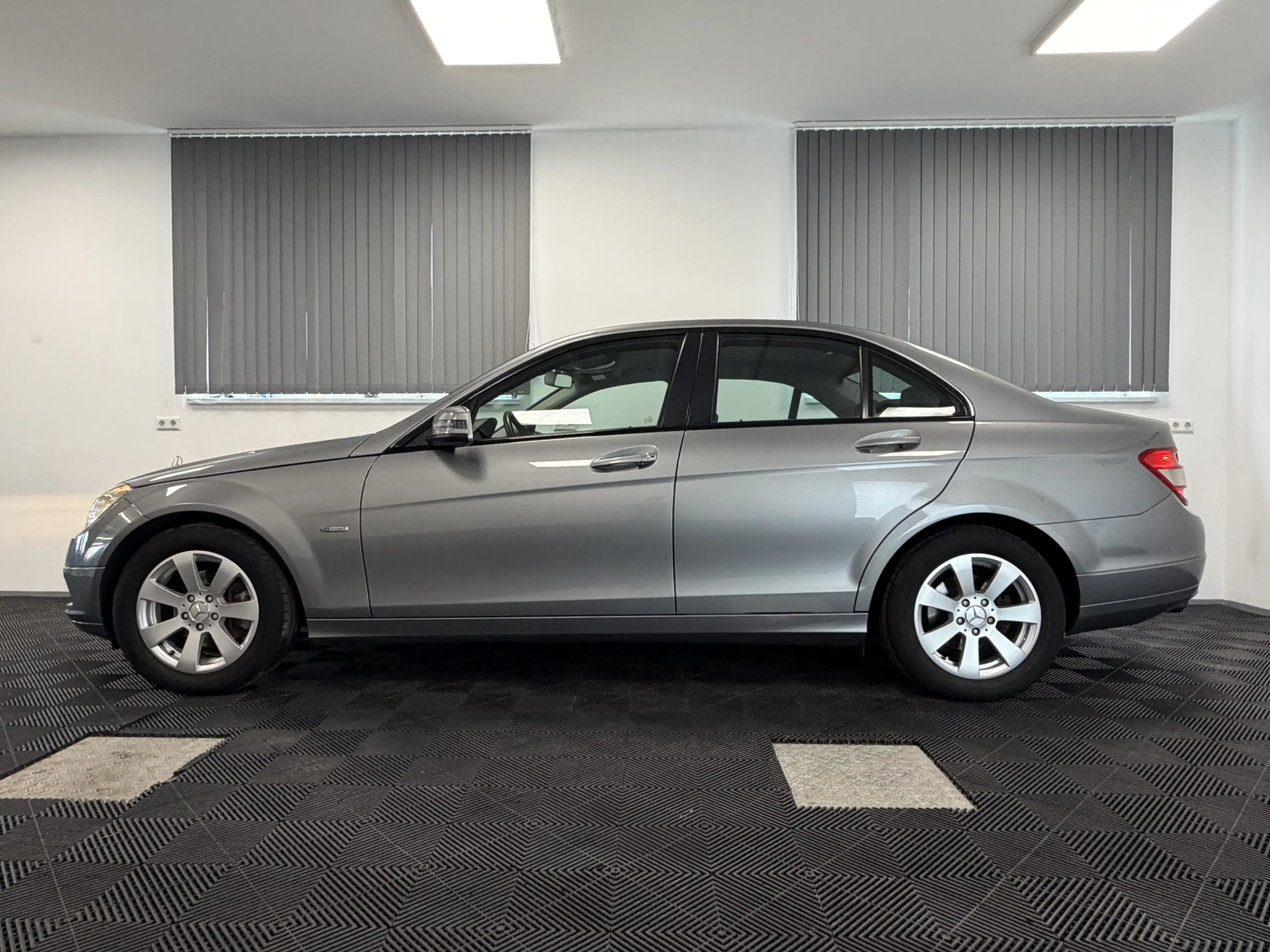 Mercedes-Benz C 180 Kompressor Sitzheizung Bluetooth Tempomat — photo 5