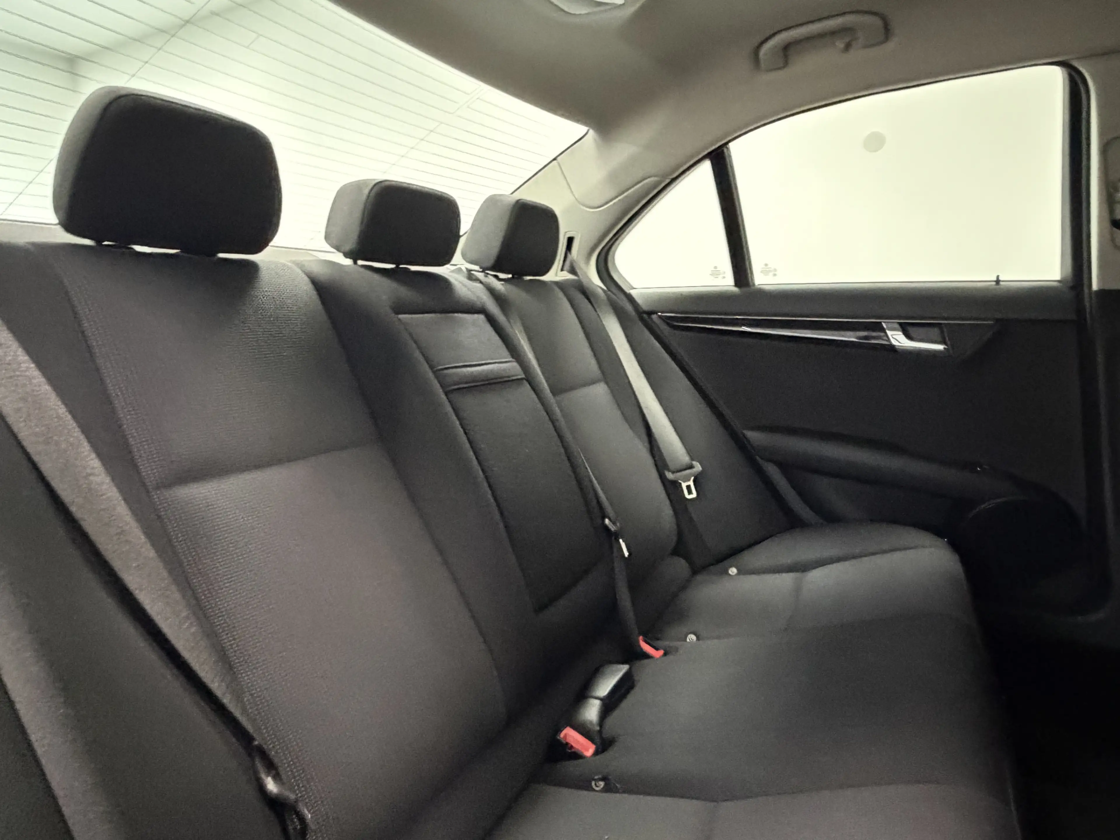 Mercedes-Benz C 180 Kompressor Sitzheizung Bluetooth Tempomat — photo 15