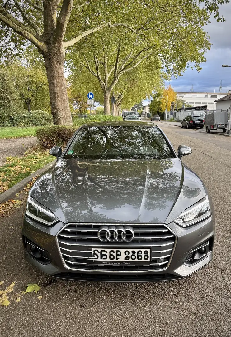Audi A5 Sport Grau - 2