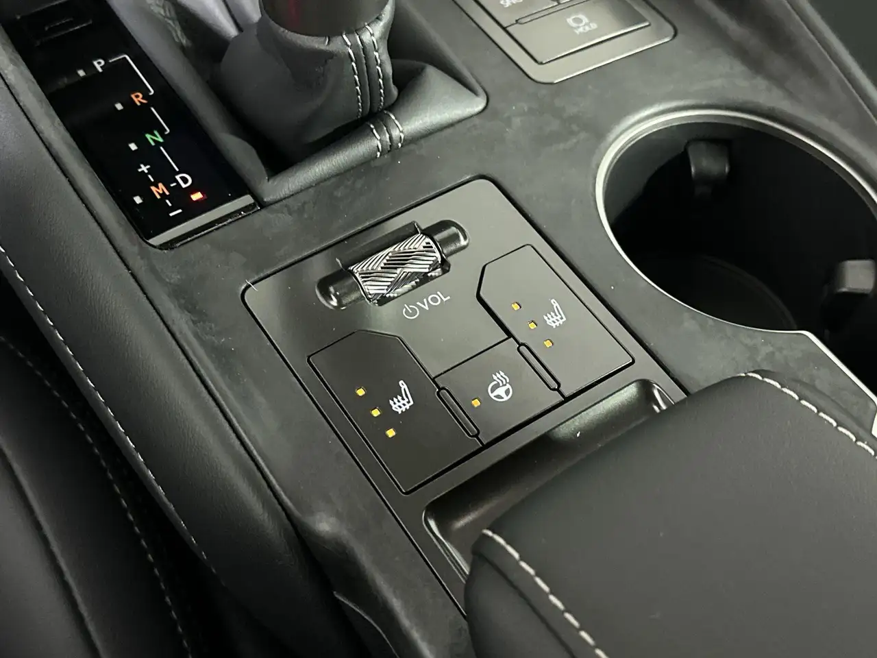 Lexus IS снимка Lexus IS