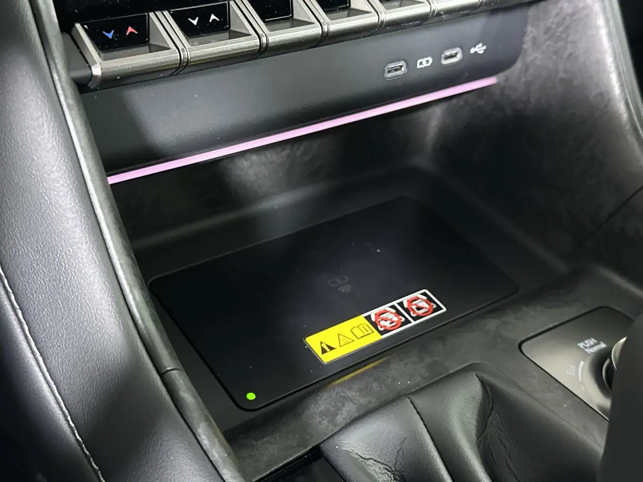 Lexus IS снимка Lexus IS
