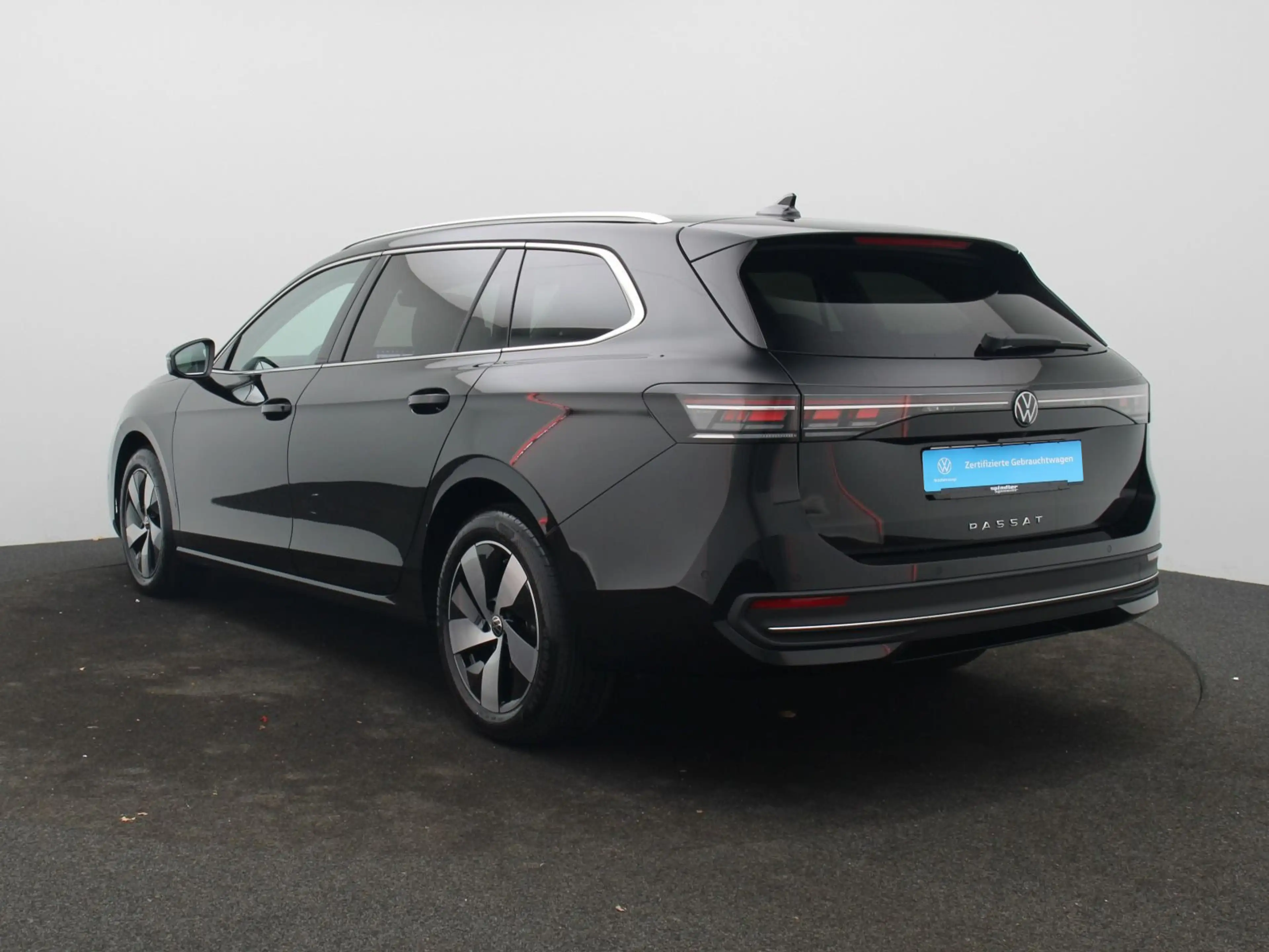 Volkswagen Passat Variant 2.0 TDI DSG / Matrix, IQ.Drive — photo 8