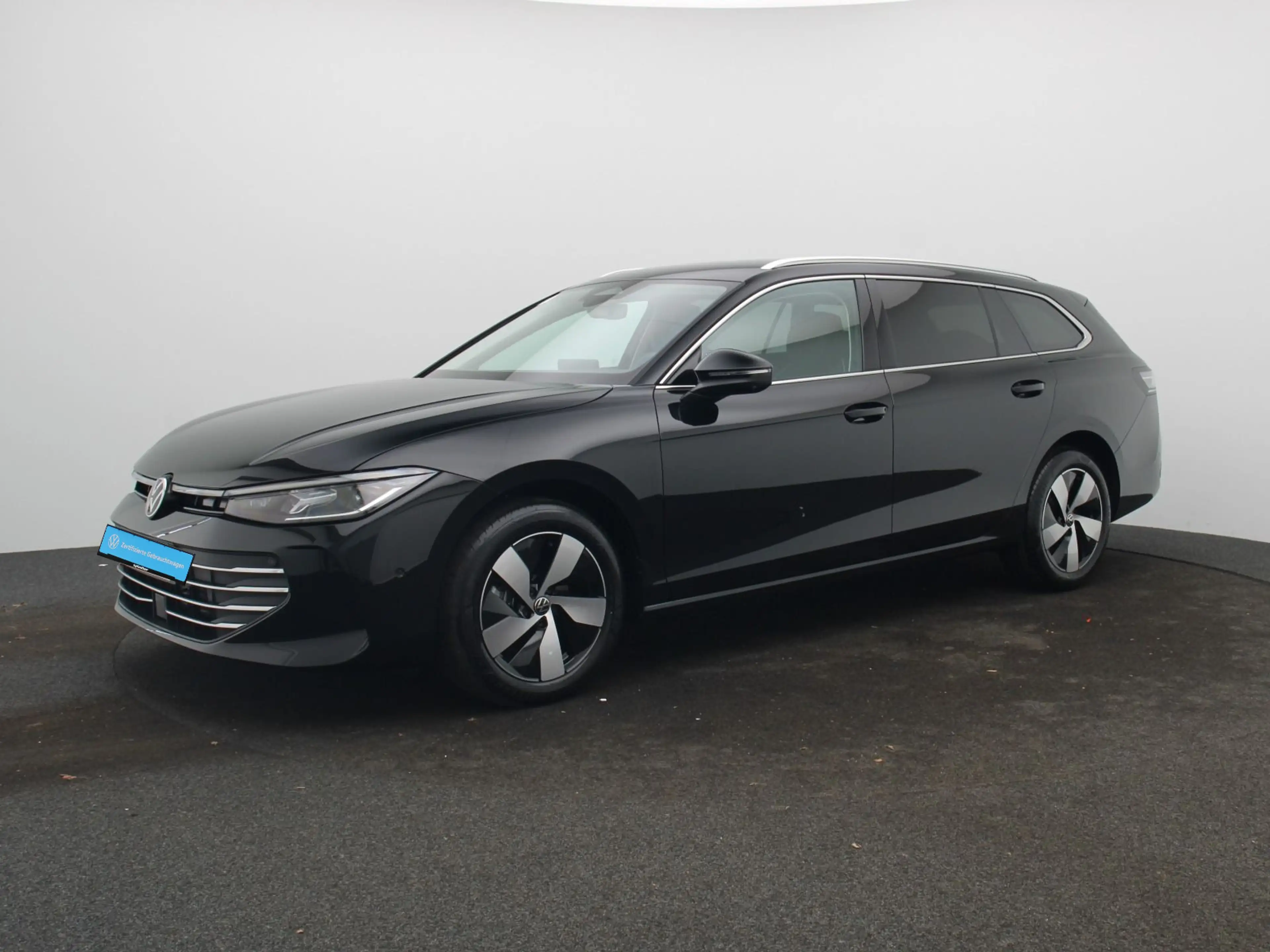 Volkswagen Passat Variant 2.0 TDI DSG / Matrix, IQ.Drive — photo 2