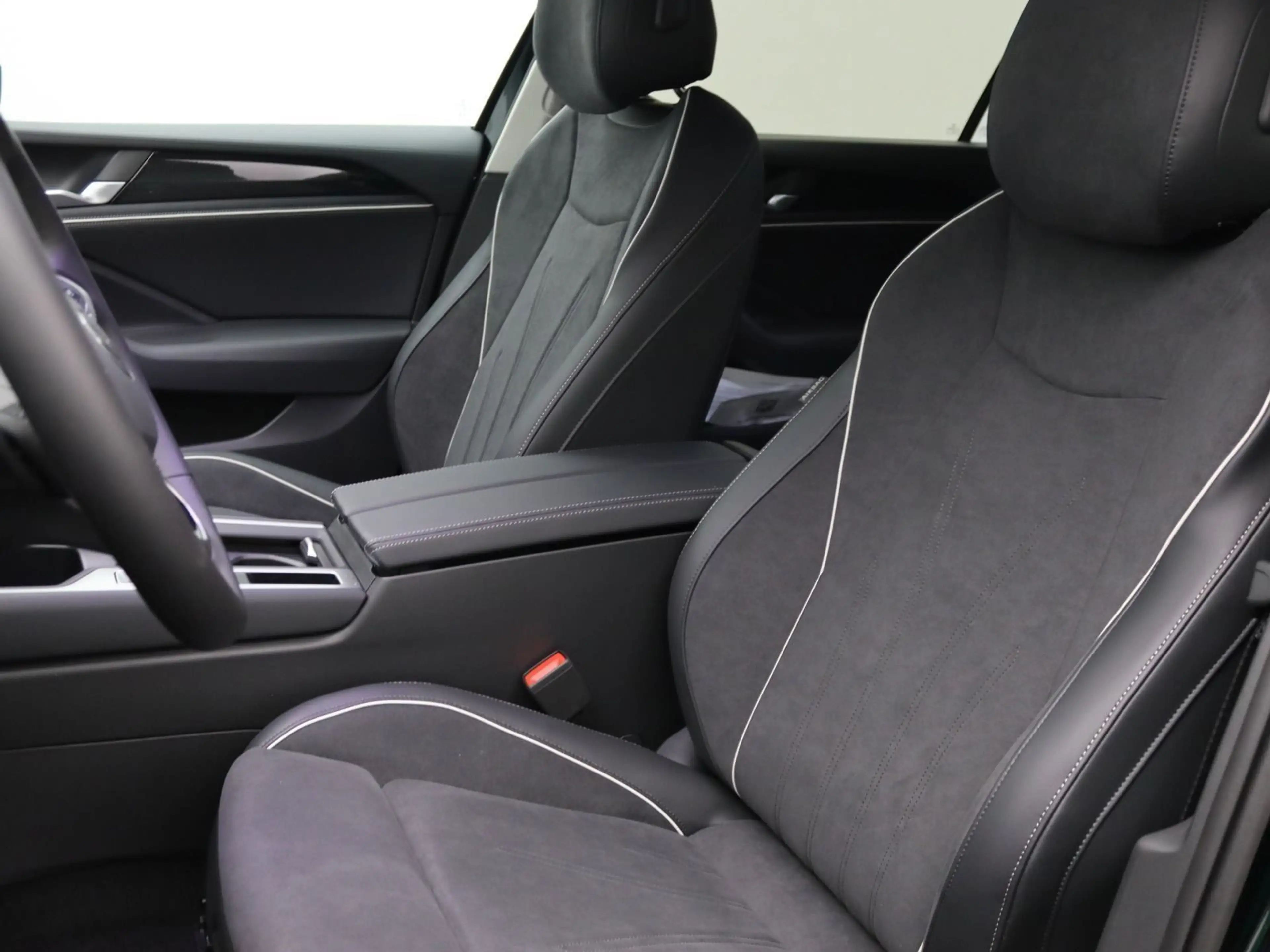 Volkswagen Passat Variant 2.0 TDI DSG / Matrix, IQ.Drive — photo 16