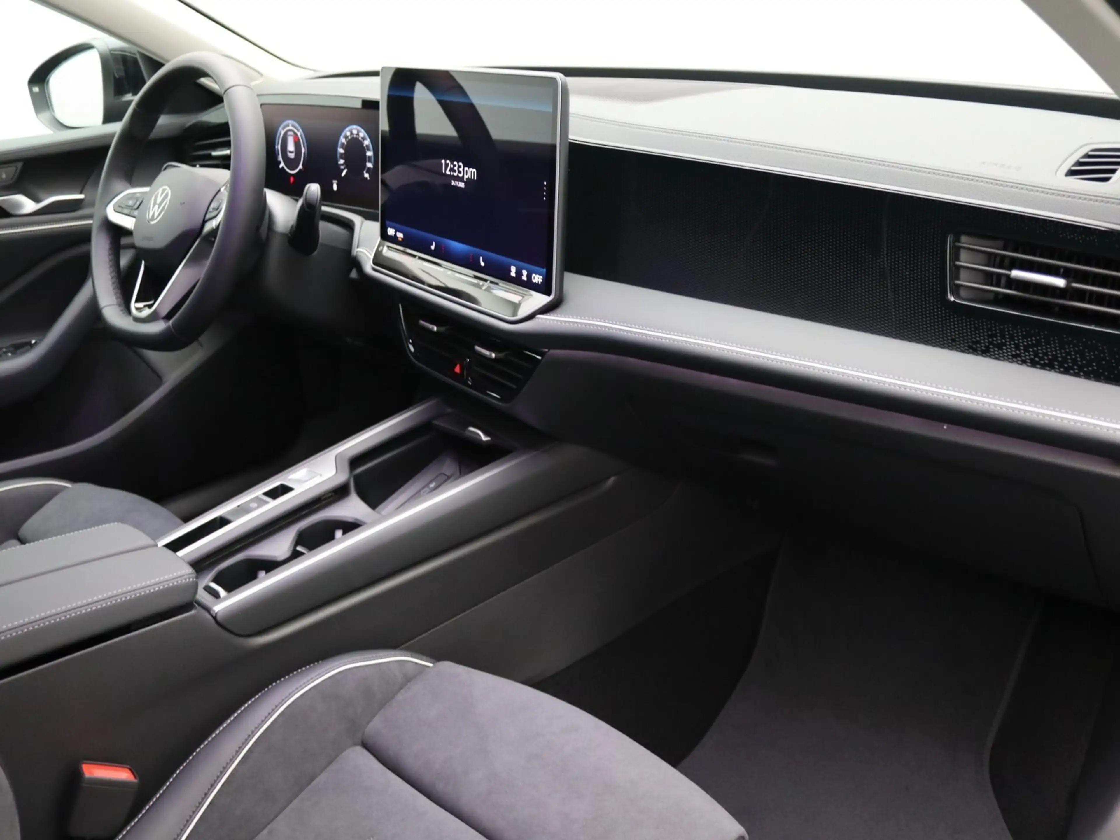 Volkswagen Passat Variant 2.0 TDI DSG / Matrix, IQ.Drive — photo 18