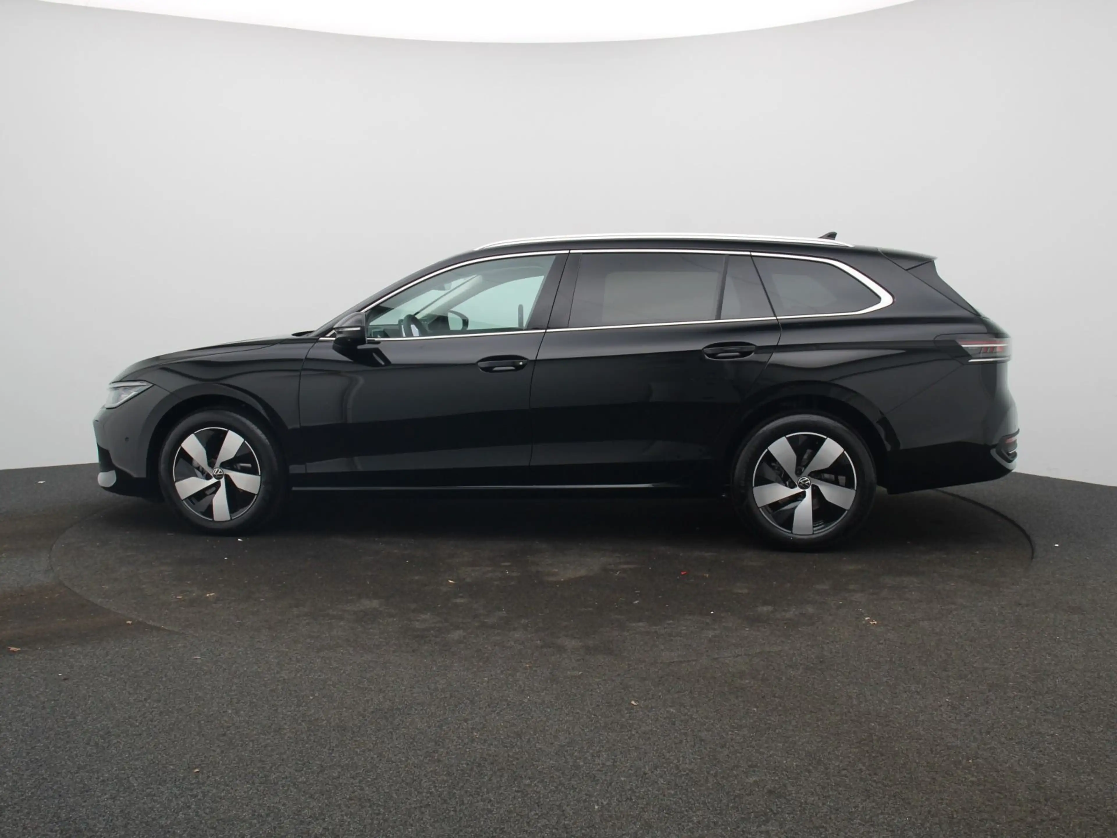 Volkswagen Passat Variant 2.0 TDI DSG / Matrix, IQ.Drive — photo 6