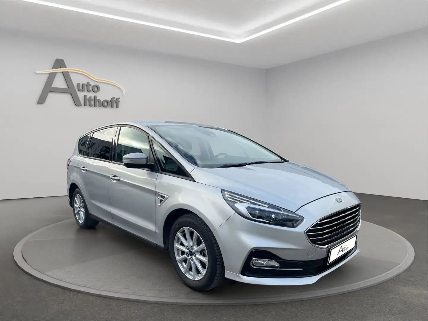 Ford S-Max 2.0EcoBlue Titanium LED NAV KAM TEMP SHZ Argent - 1