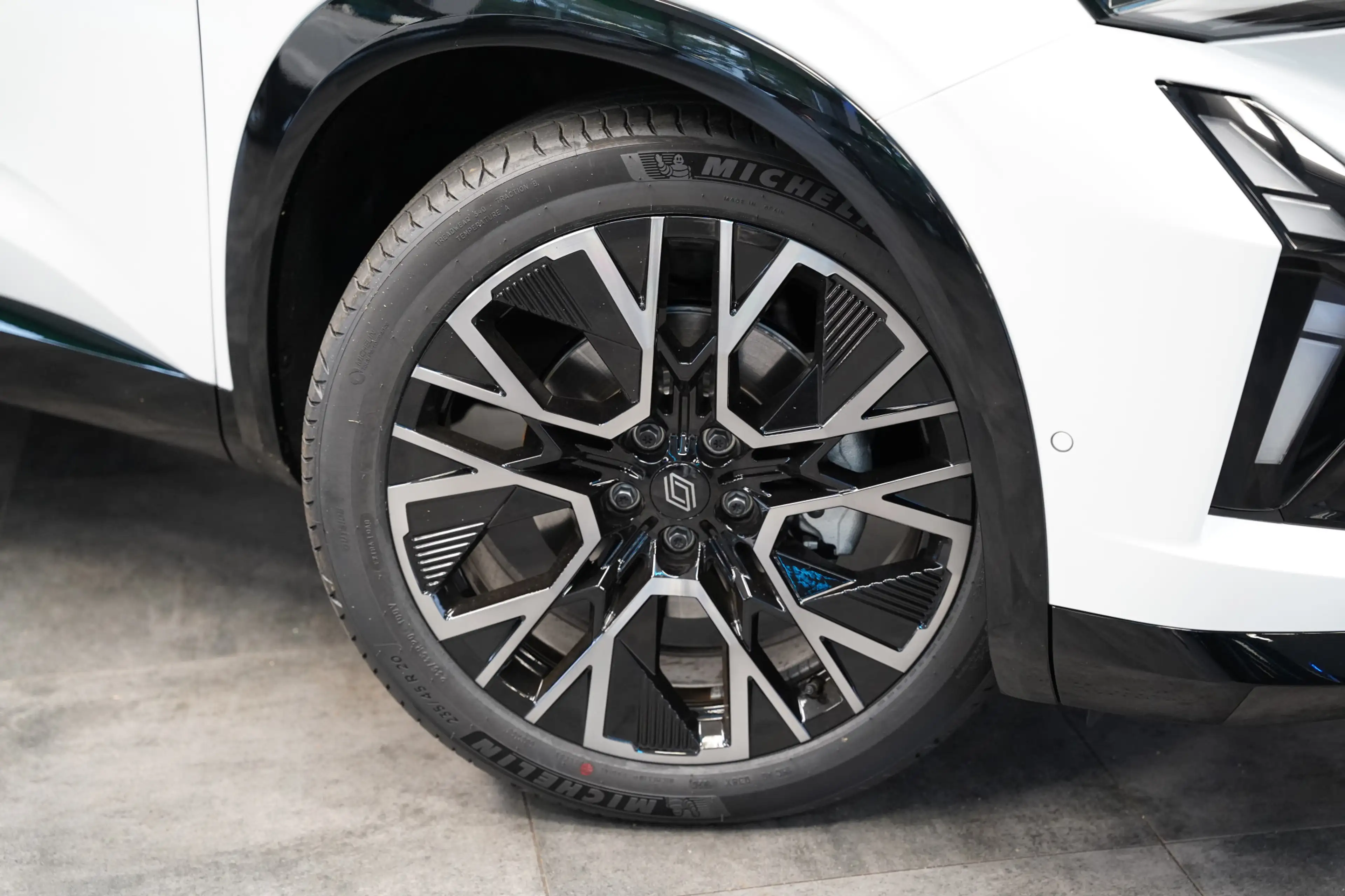 Renault Austral 1.2 E-Tech full hybrid 200 esprit Alpine Full-led — photo 4