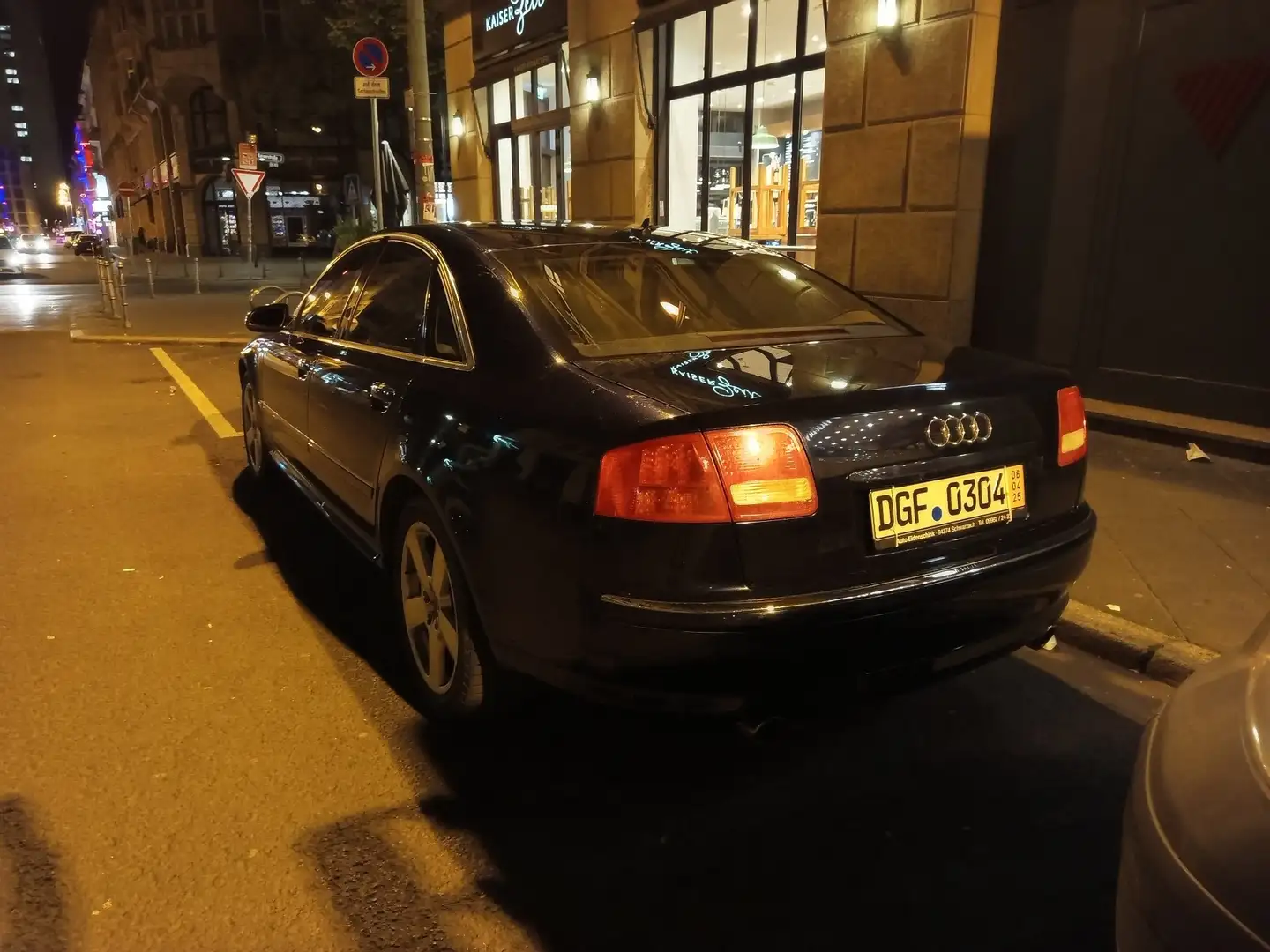 Audi A8 4.2 quattro - 2