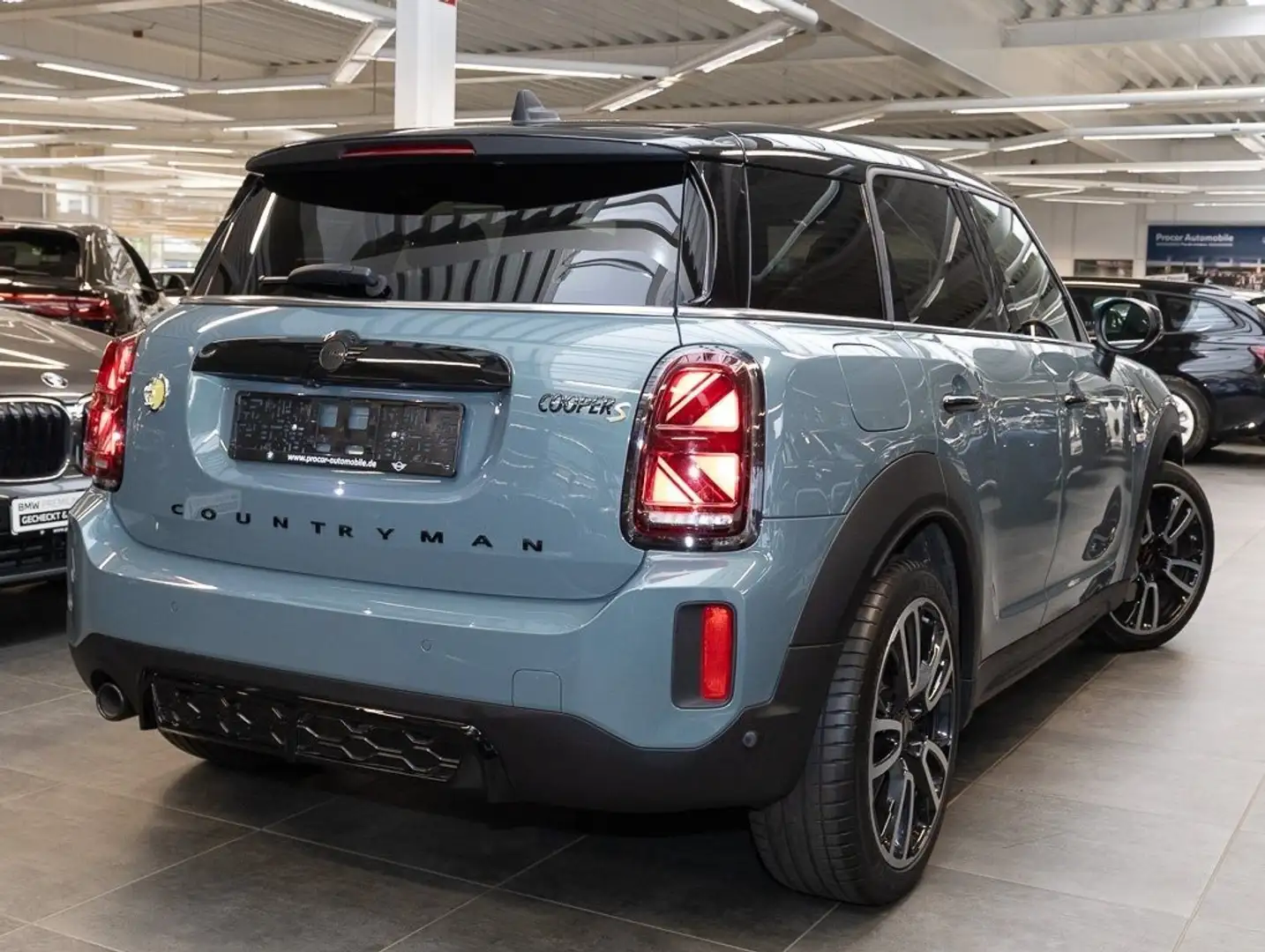 MINI Cooper SE Countryman Cooper SE ALL4 DAB LED RFK Klimaaut. PDC Grün - 2