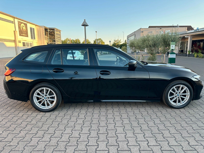 BMW 318 d Touring-Head Up-LED-KAMERA-PDC — photo 3