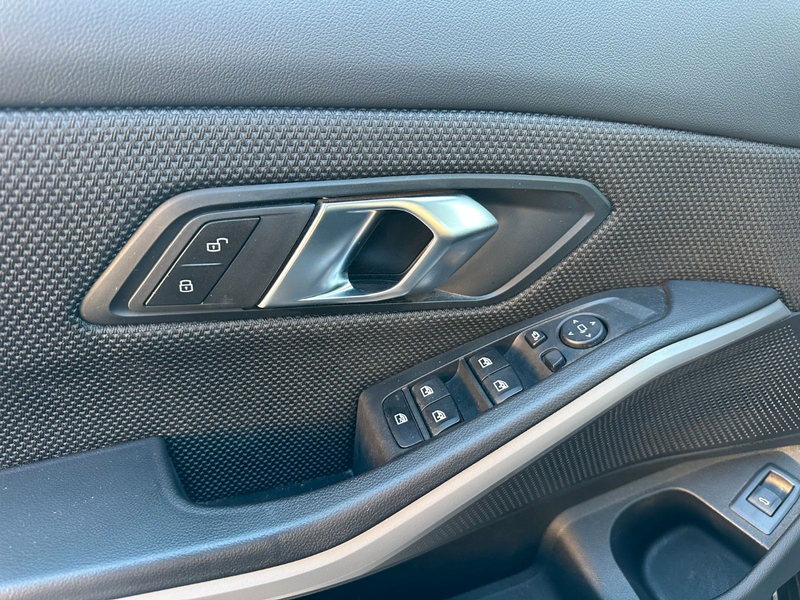 BMW 318 d Touring-Head Up-LED-KAMERA-PDC — photo 8